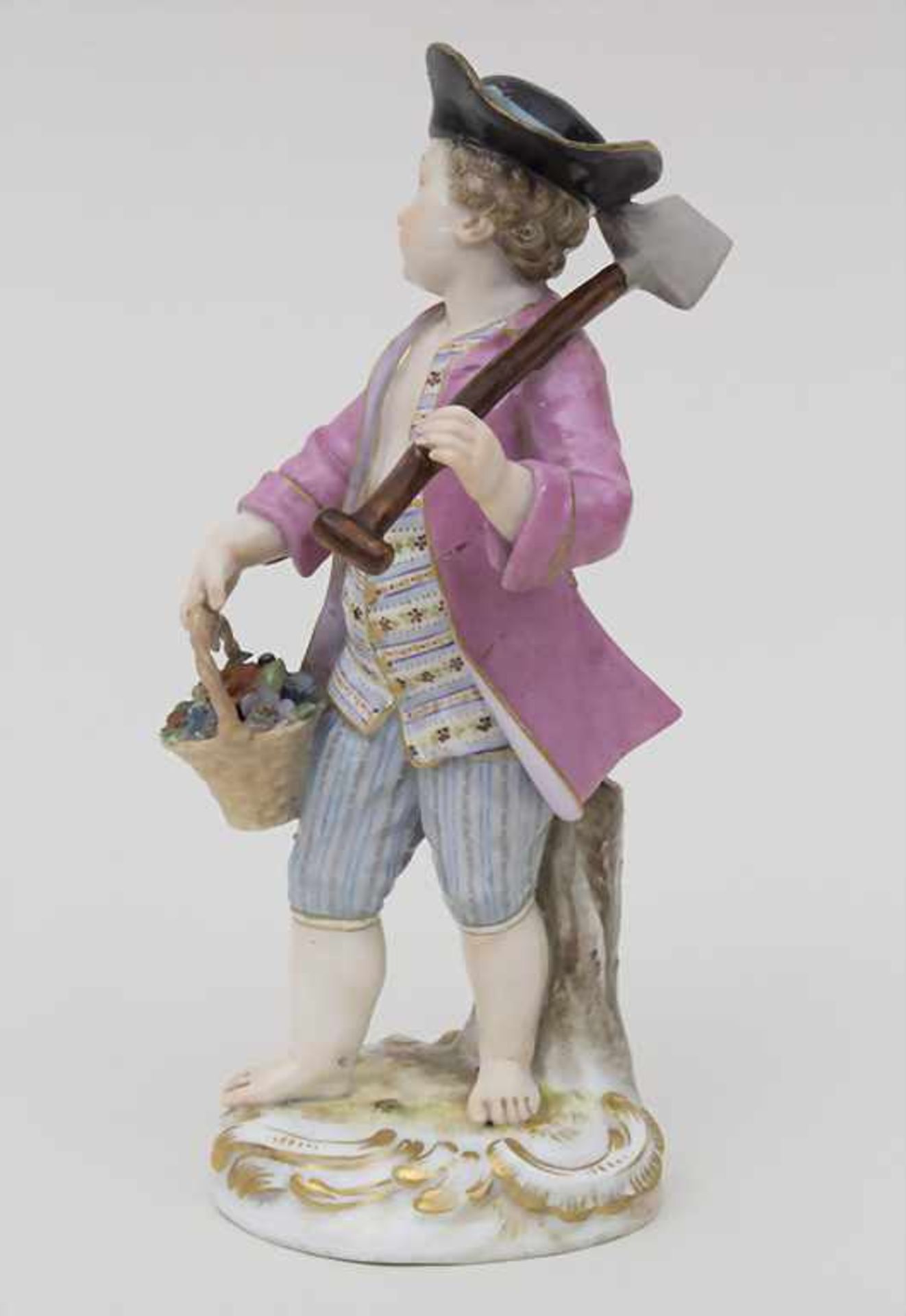 Gärtnerkind 'Knabe mit Blumenkorb' / A gardener child 'Boy with flower basket', Meissen, 1860- - Image 3 of 6