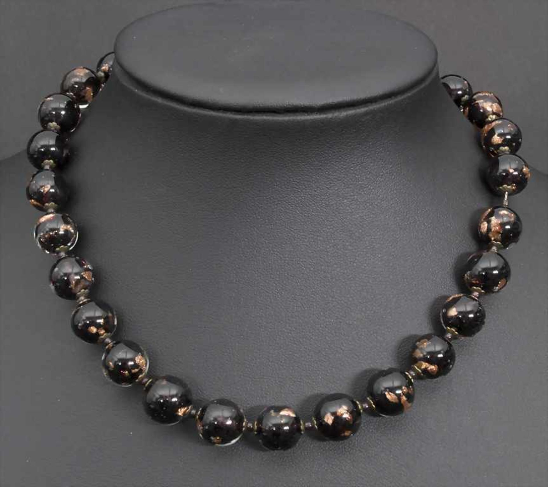 Murano Halskette / A Murano necklace, 2. Hälfte 20. Jh.<
