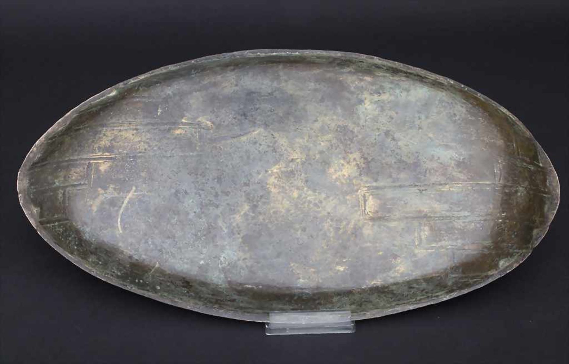 Art Déco Bronzeschale / An Art Deco bronze tray, Dinanderie Loys-Paris, um 1930< - Image 3 of 3