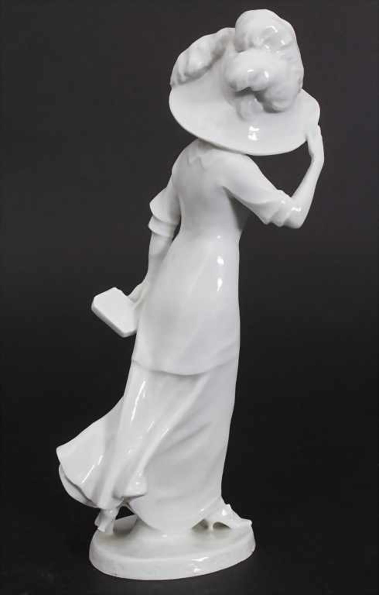 Jugendstil Figur 'Dame mit Handtasche' / A lady with handbag, Alfred König, Meissen nach - Image 3 of 6