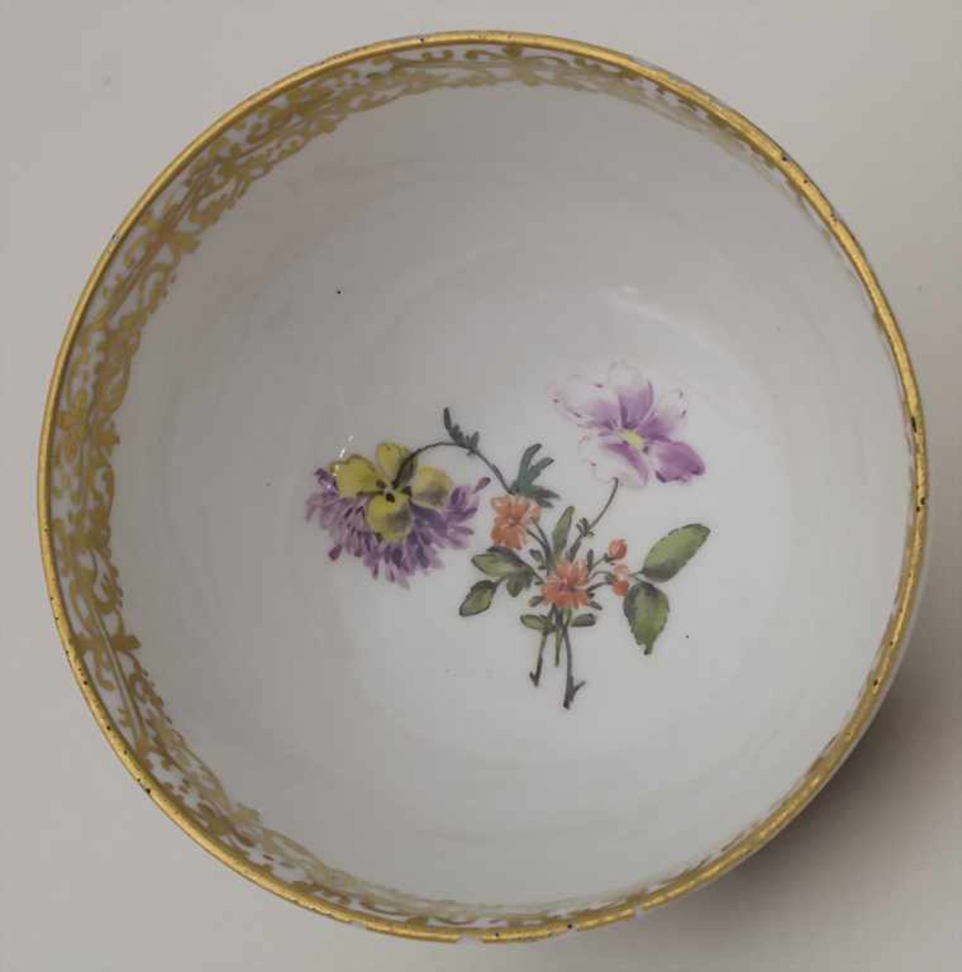 Koppchen mit Unterschale / A tea cup and saucer, Christian Friedrich Herold, Meissen, um - Image 5 of 13