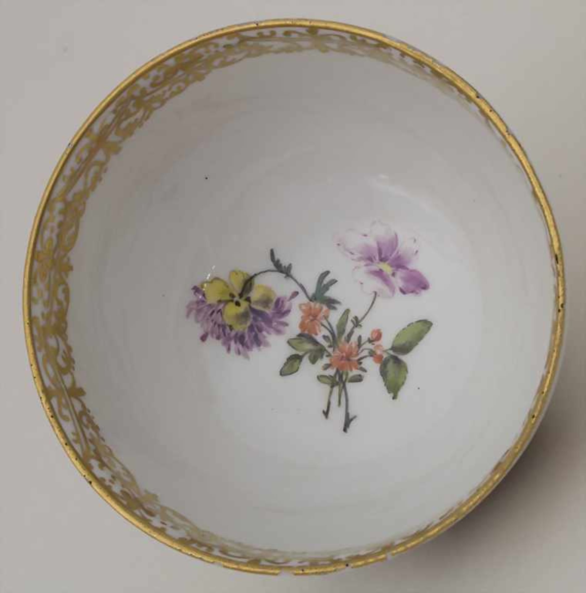 Koppchen mit Unterschale / A tea cup and saucer, Christian Friedrich Herold, Meissen, um - Bild 5 aus 13