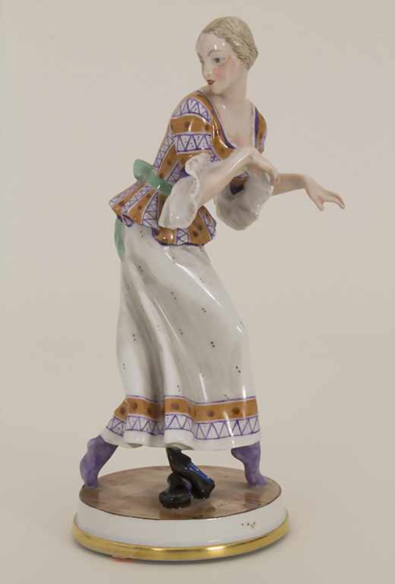 Junge Frau ohne Schuhe / A figurine of a lady with slippers on a base, Hans Tegner / Jens J. Bregno,