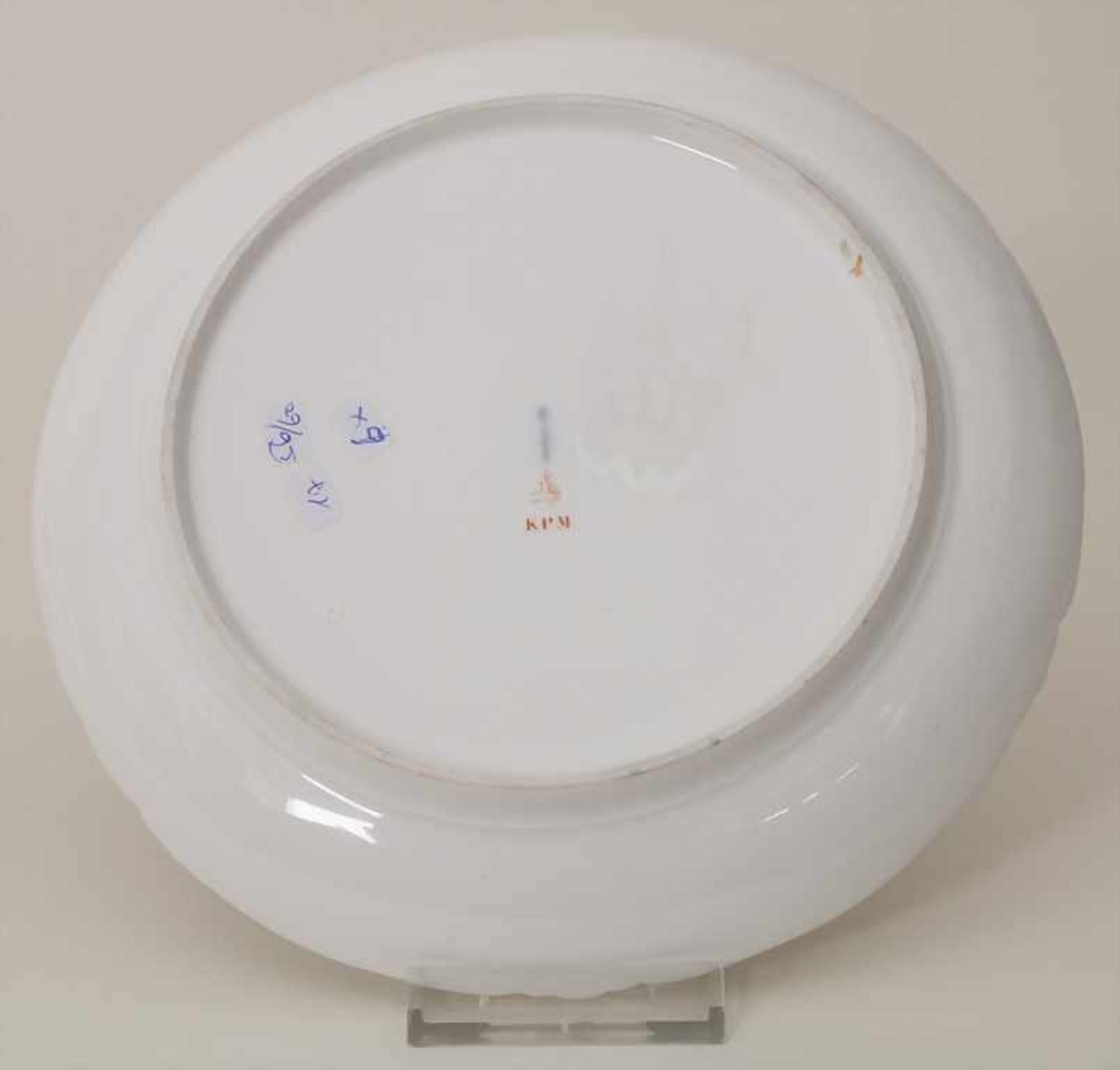 6 Teller mit Früchtemalerei / A set of 6 plates with fruits, KPM, Berlin, um 1900 - Bild 4 aus 22