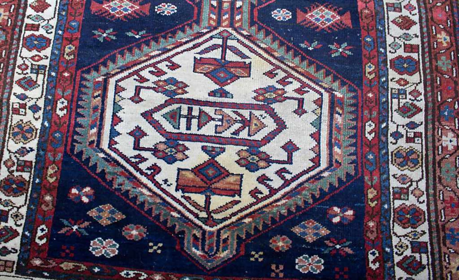 Orientteppich 'Hamadan' / An oriental carpet 'Hamadan' - Bild 3 aus 4