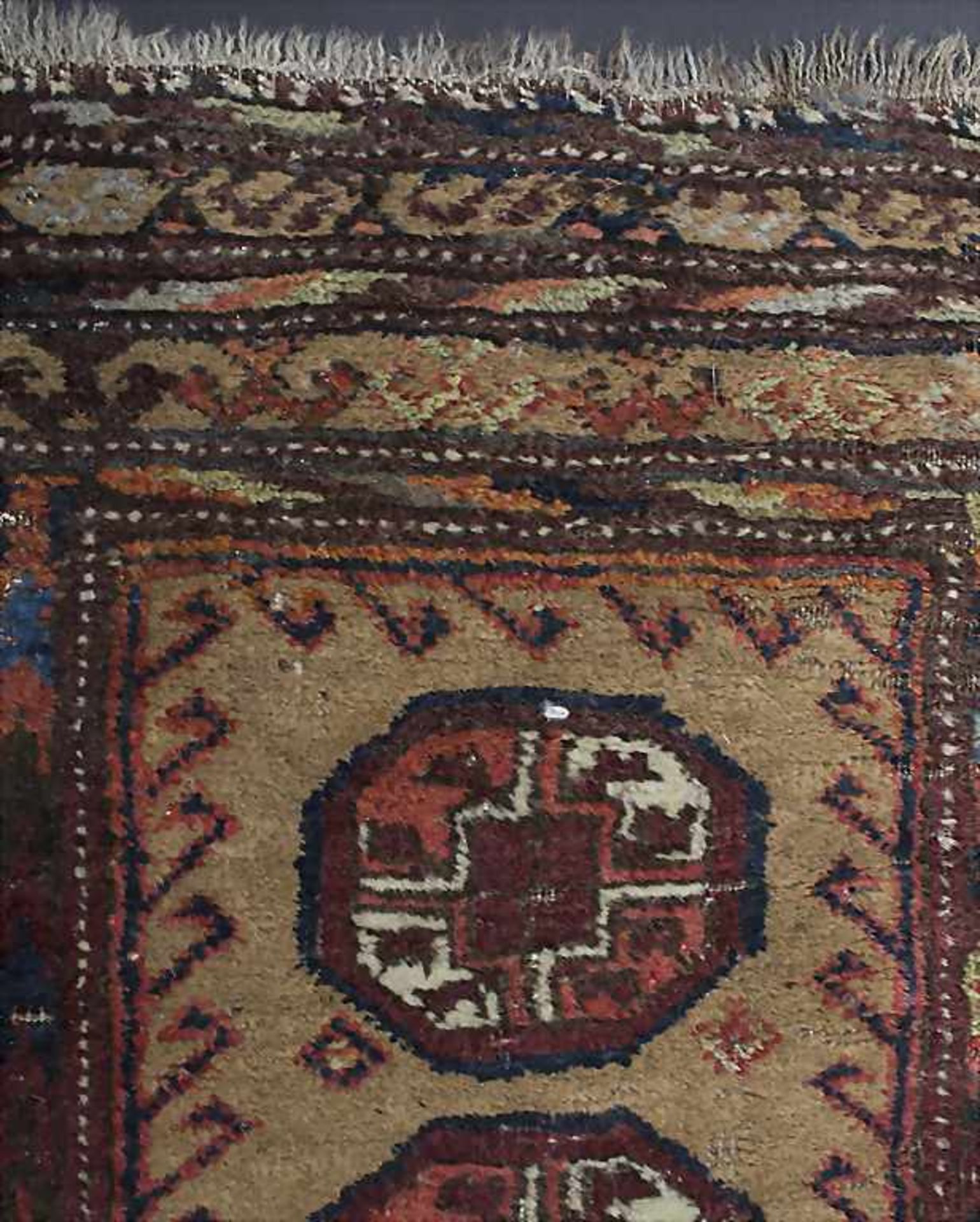 Orientteppich / An oriental carpet, wohl Turkmene - Bild 2 aus 4