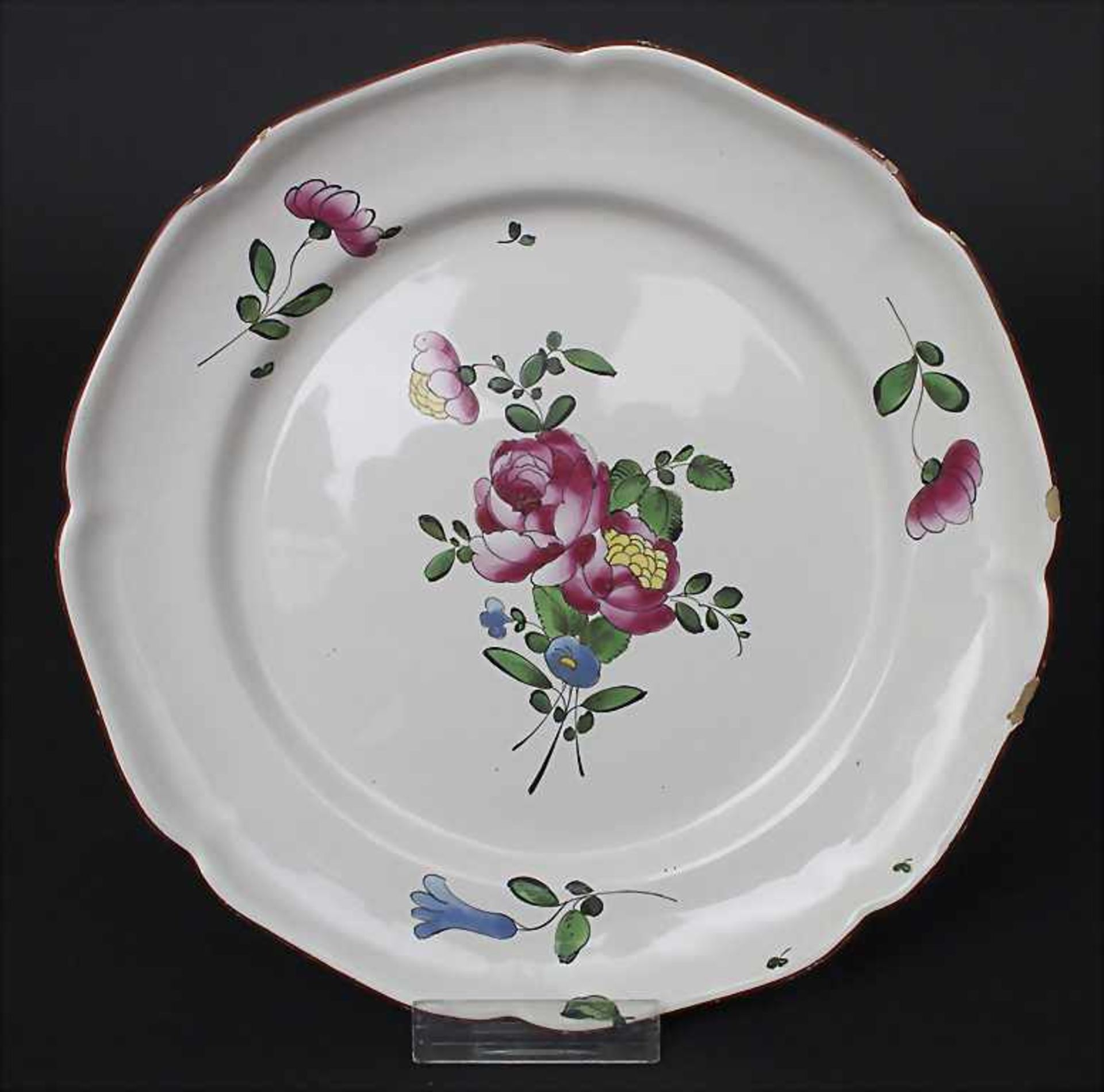 Konvolut 3 Fayence-Teller mit Blumenmalerei / A set of 3 faience plates with flowers, Straßburg/ - Image 3 of 7