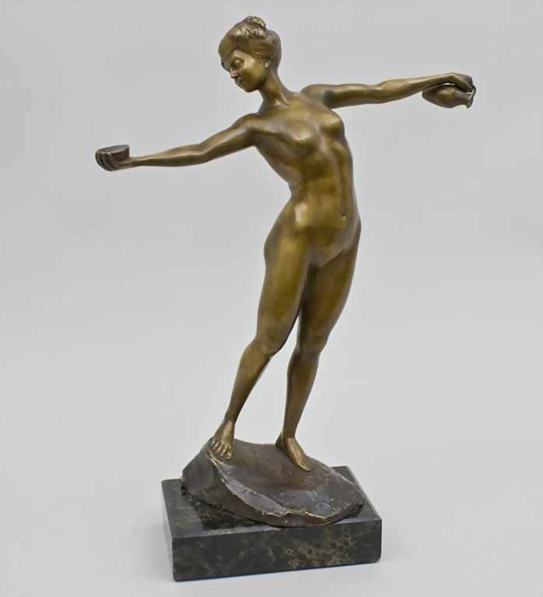 Weiblicher Akt/Art Nouveau Bronze Sculpture Of A Female Nude, Artur Imanuel Löwental (Wien 1879-1964