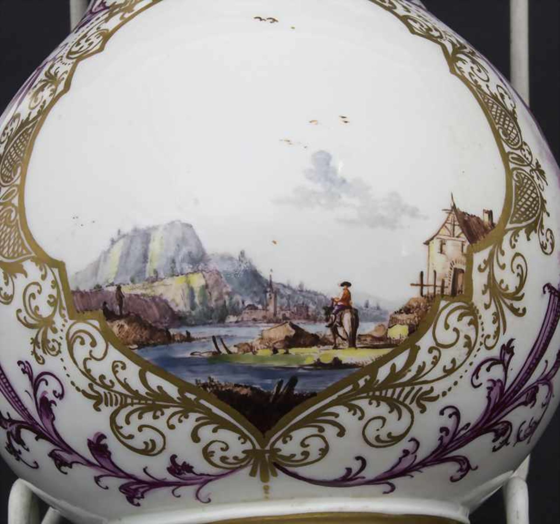 Kanne mit Kauffahrtei-Szenen / An early pot with harbour scenes, Meissen, Höroldt'sche Periode, um - Image 5 of 10