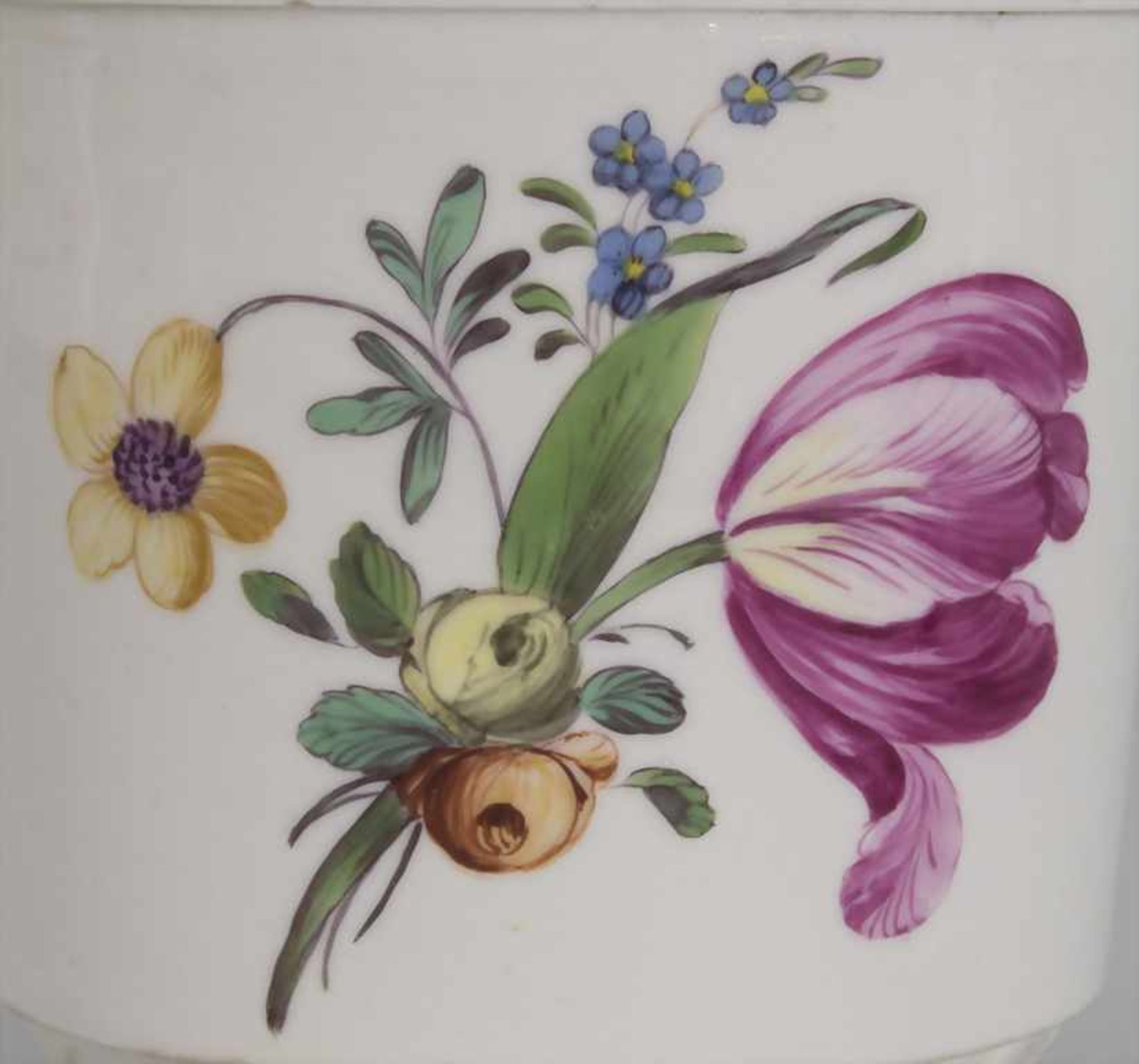 Mokka-Kern mit Blumenbouquets / A four-part mocha set 'flowers', Höchst, 18. Jh. - Image 4 of 30