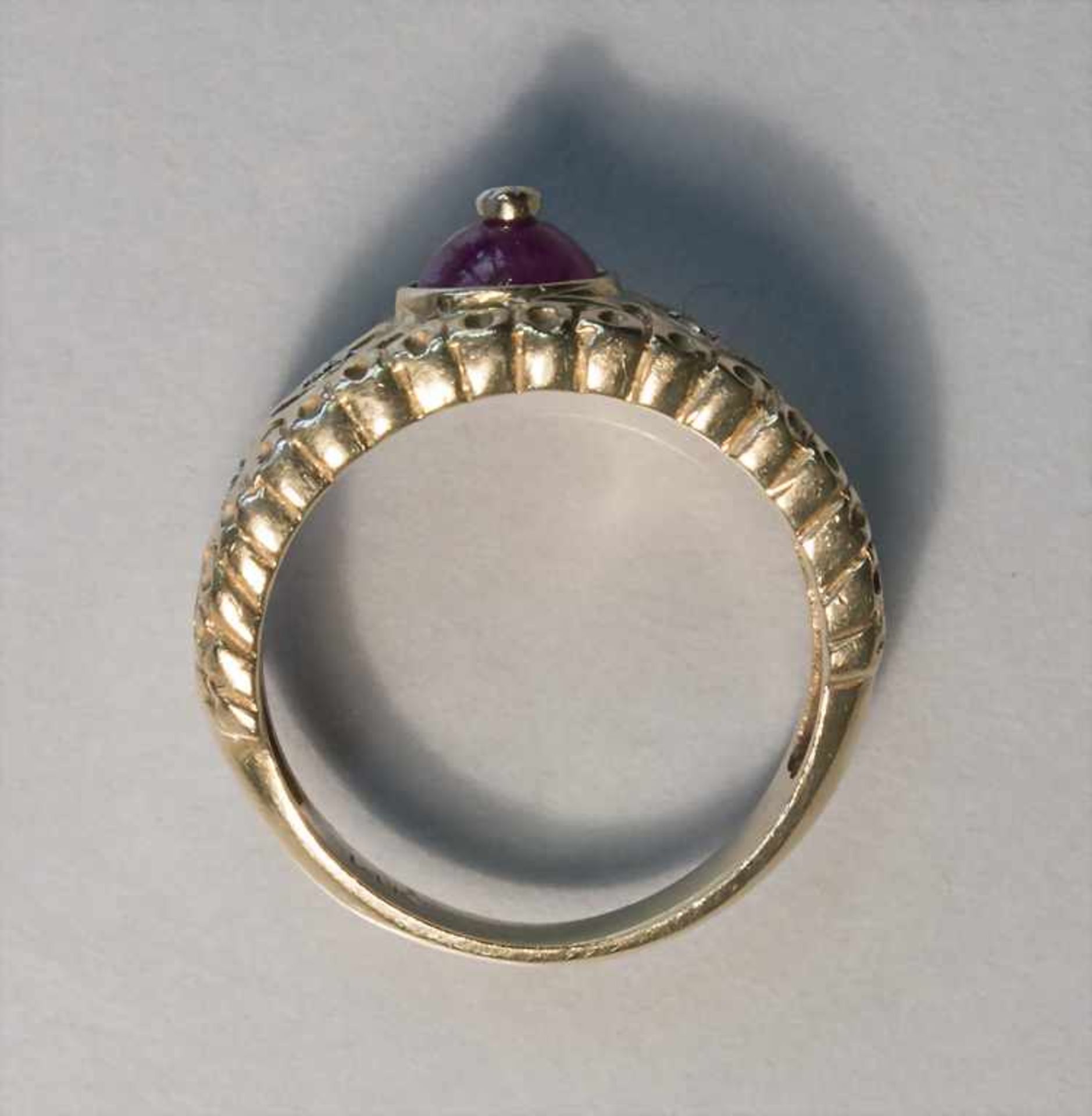 Damenring mit violettem Stein und Diamanten / A ladies ring with a violet stone and diamonds - Bild 4 aus 4