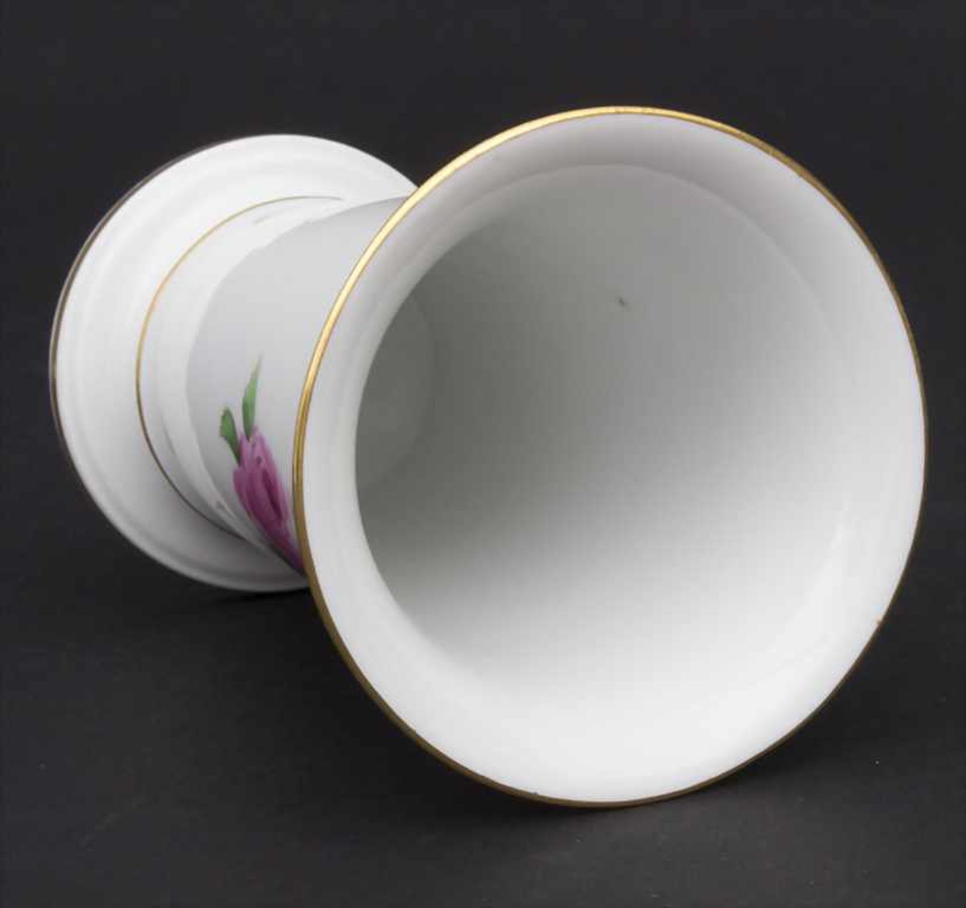 Konvolut Porzellane mit Rosendekor / A set of porcelain with roses, Meissen, 20. Jh. - Bild 4 aus 13