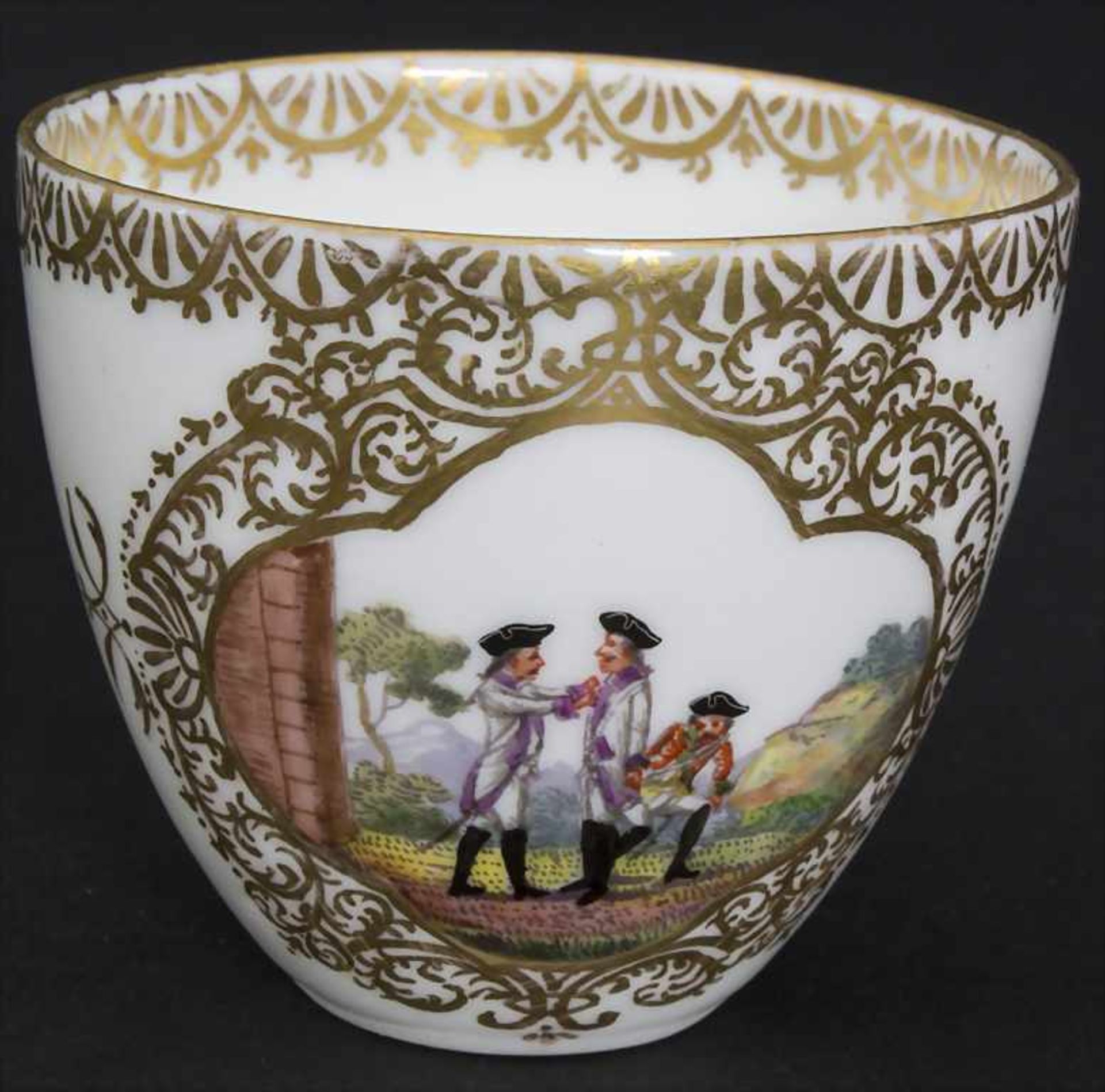 6 Tassen und Untertassen mit Soldaten- u. Schlachtenszenen / 6 cups and saucers with military scenes - Bild 12 aus 24