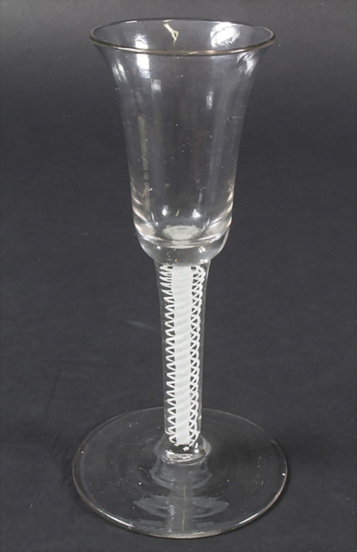 Fadenglas / An ale glass with threads, deutsch, um 1770