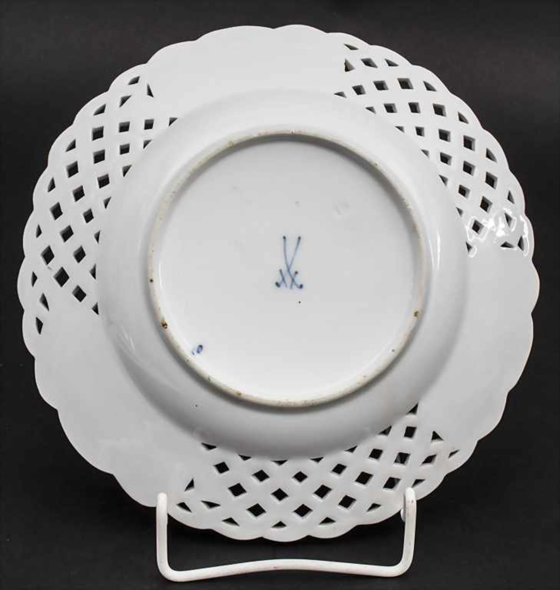 Durchbruchteller Zwiebelmuster / A breakthrough plate with onion pattern, Meissen, um 1860 - Bild 4 aus 5