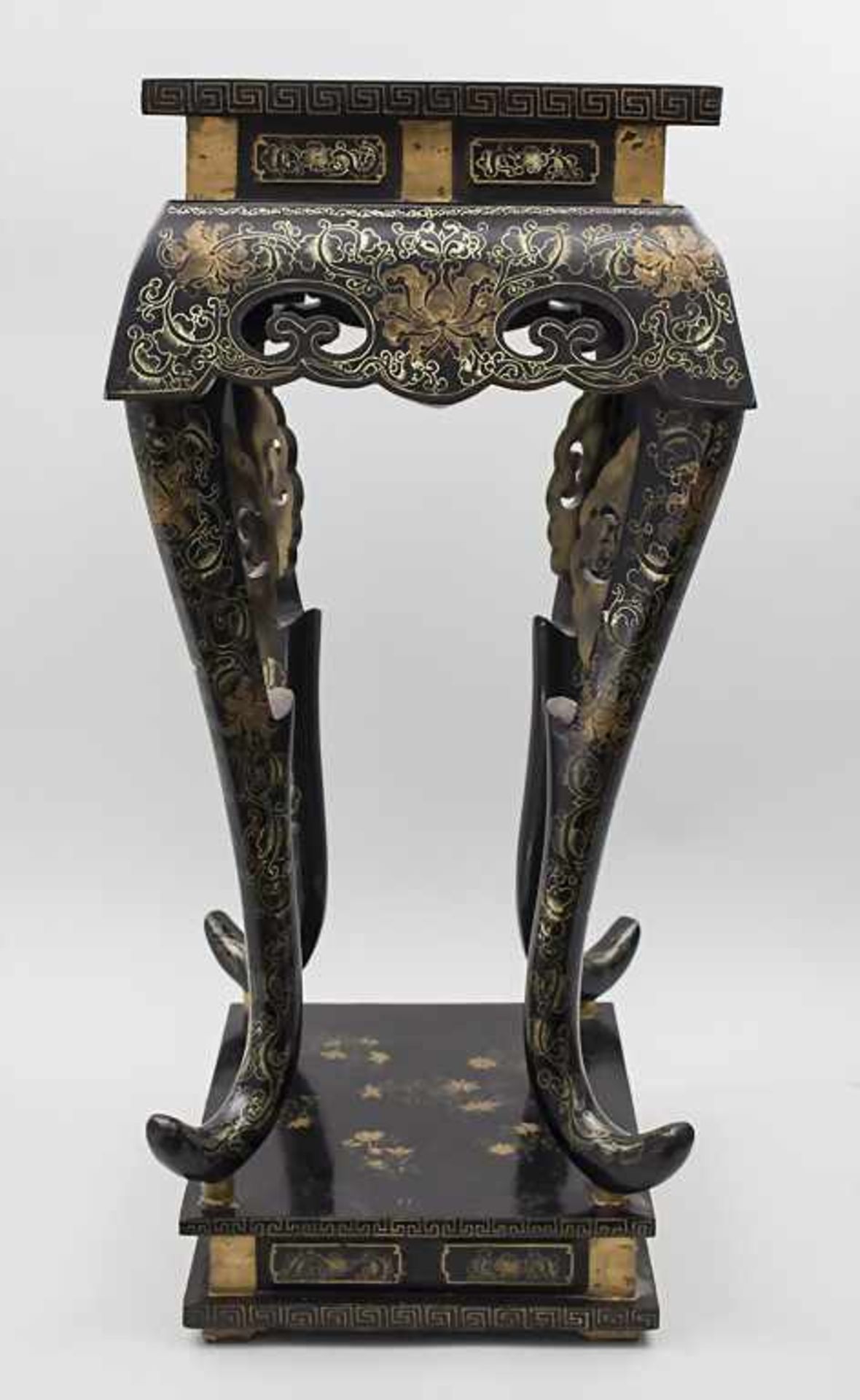 Lacktisch / A lacquer table, China, 20. Jh. - Image 3 of 8