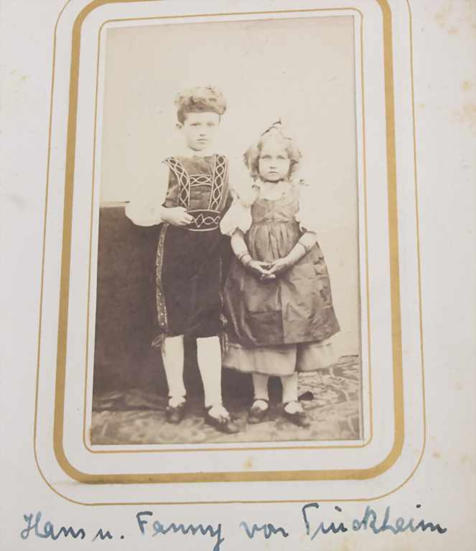 Fotoalbum mit Porträts der Familie von Türckheim / A photo album with portraits of the family von - Bild 6 aus 7