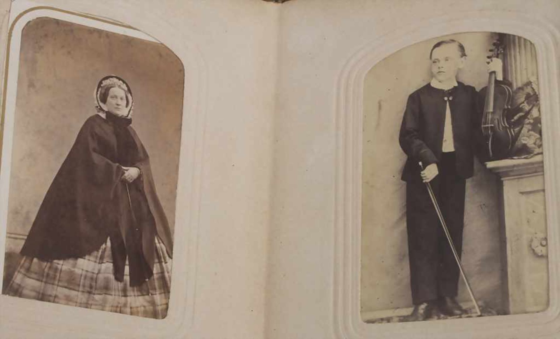 Fotoalbum 'Personen Deutscher Adelshäuser' / A photo album 'Persons of German Aristocrats', 19. Jh. - Bild 5 aus 5