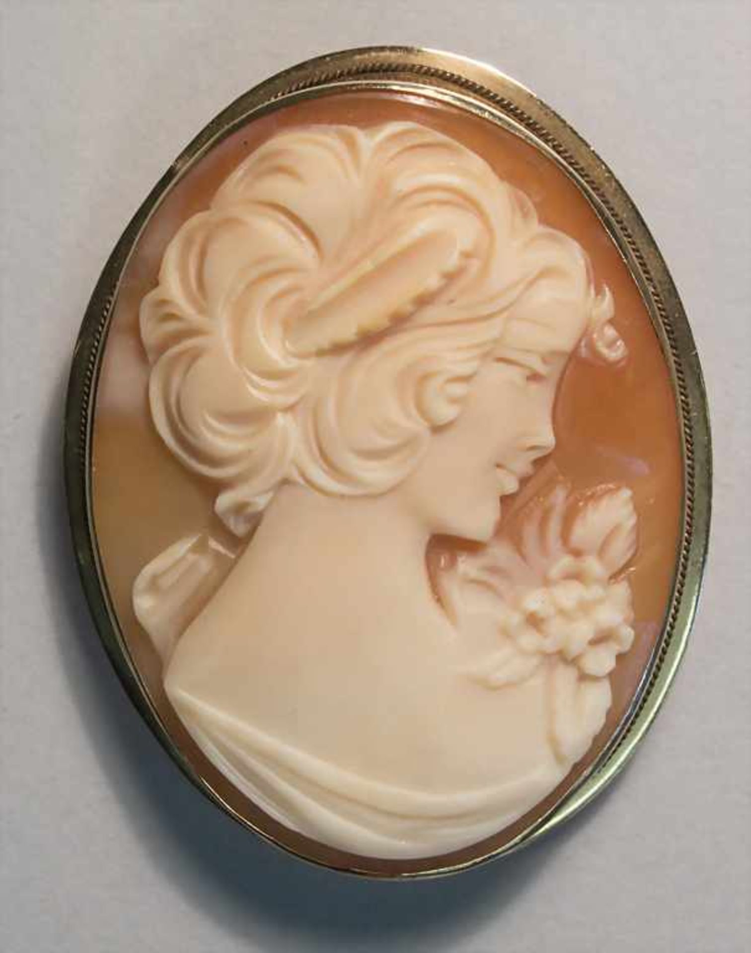 Kamee Brosche / A cameo brooch, Italien, 20. Jh.