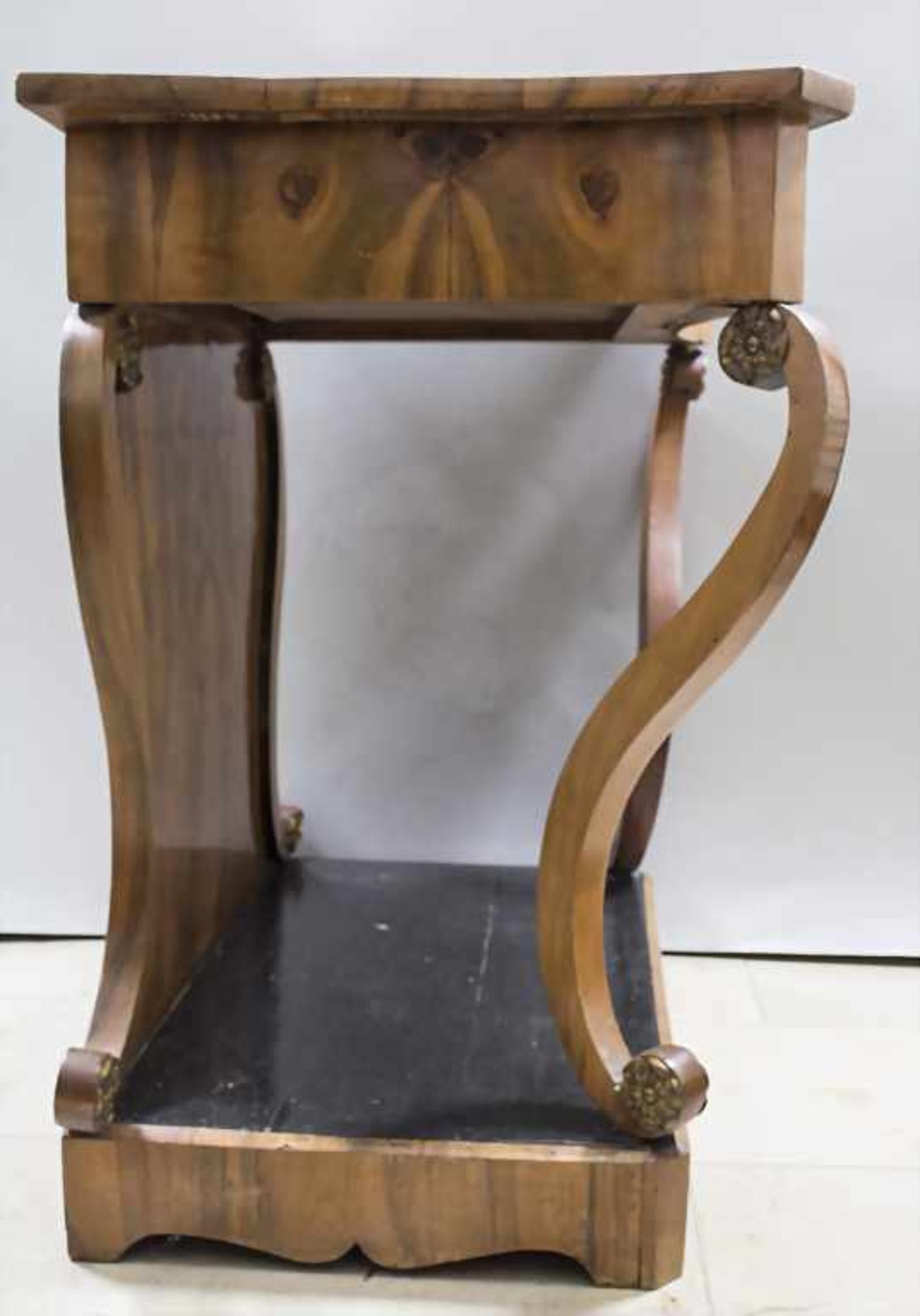 Biedermeier Konsole / A Biedermeier cherry wood console, deutsch, um 1840 - Bild 6 aus 9