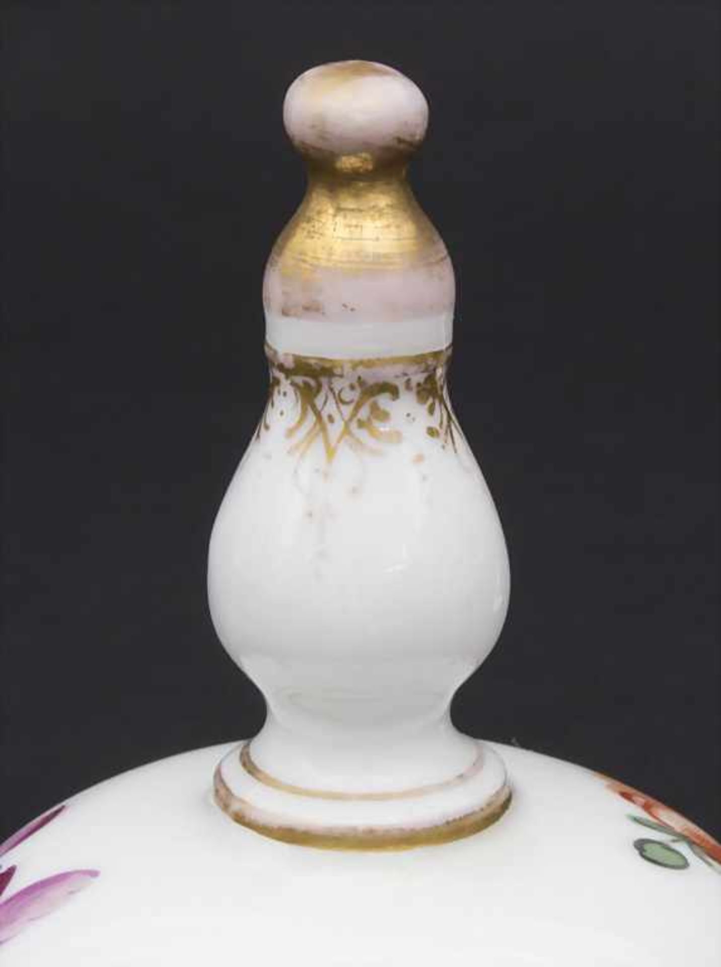 Tischglocke mit Blumenmalerei / A table bell with flowers, wohl Carl Thieme, Potschappel, Ende 19. - Bild 6 aus 6