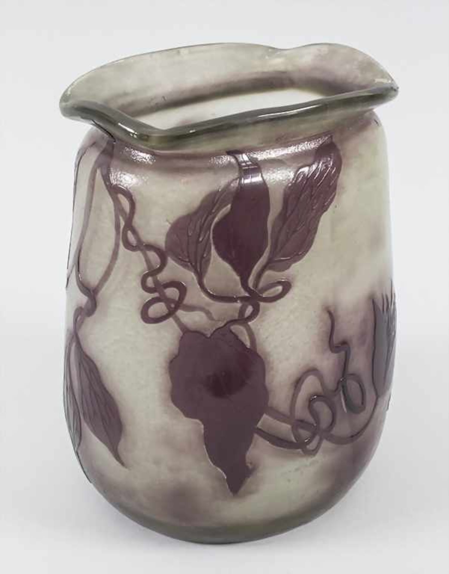 Jugendstil Vase mit Clematis / An Art Nouveau vase, Emile Gallé, Ecole de Nancy, 1898-1904 - Image 5 of 9
