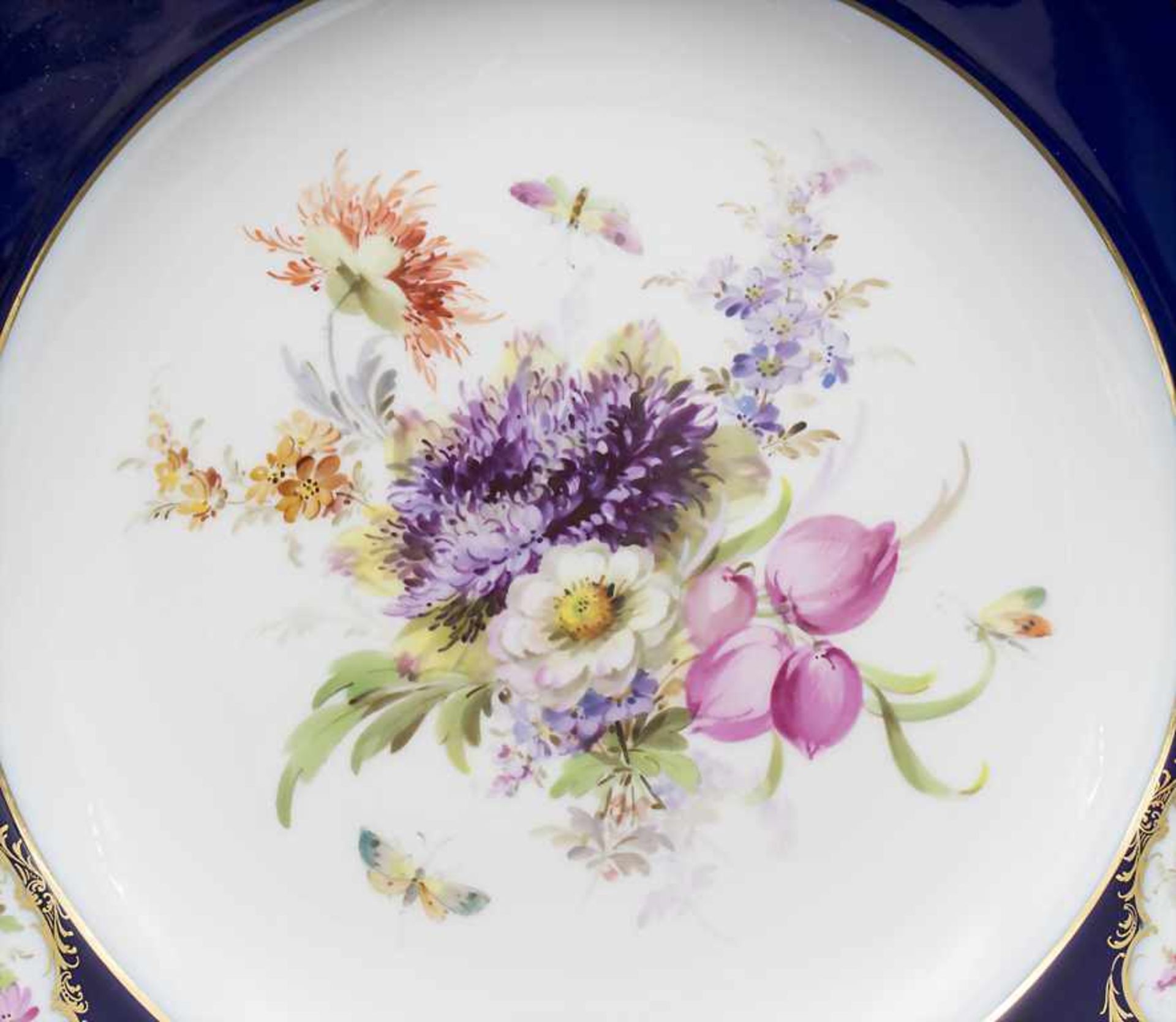 Teller mit Blumen und Schmetterlingen / A plate with flowers and butterflies, Meissen, um - Bild 2 aus 4