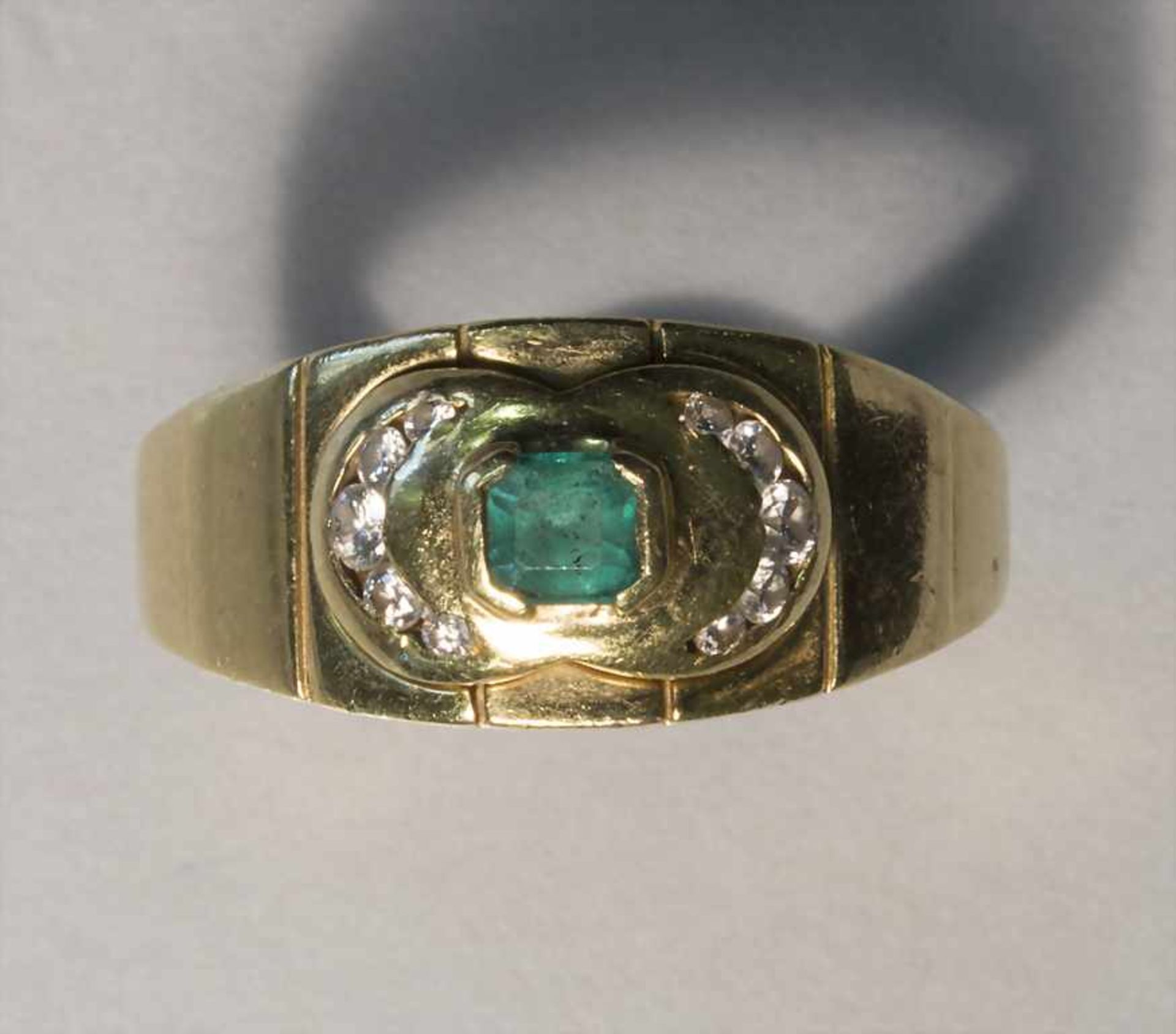 Damenring mit Smaragd und Diamanten / A ladies ring with emerald and diamonds - Bild 2 aus 3