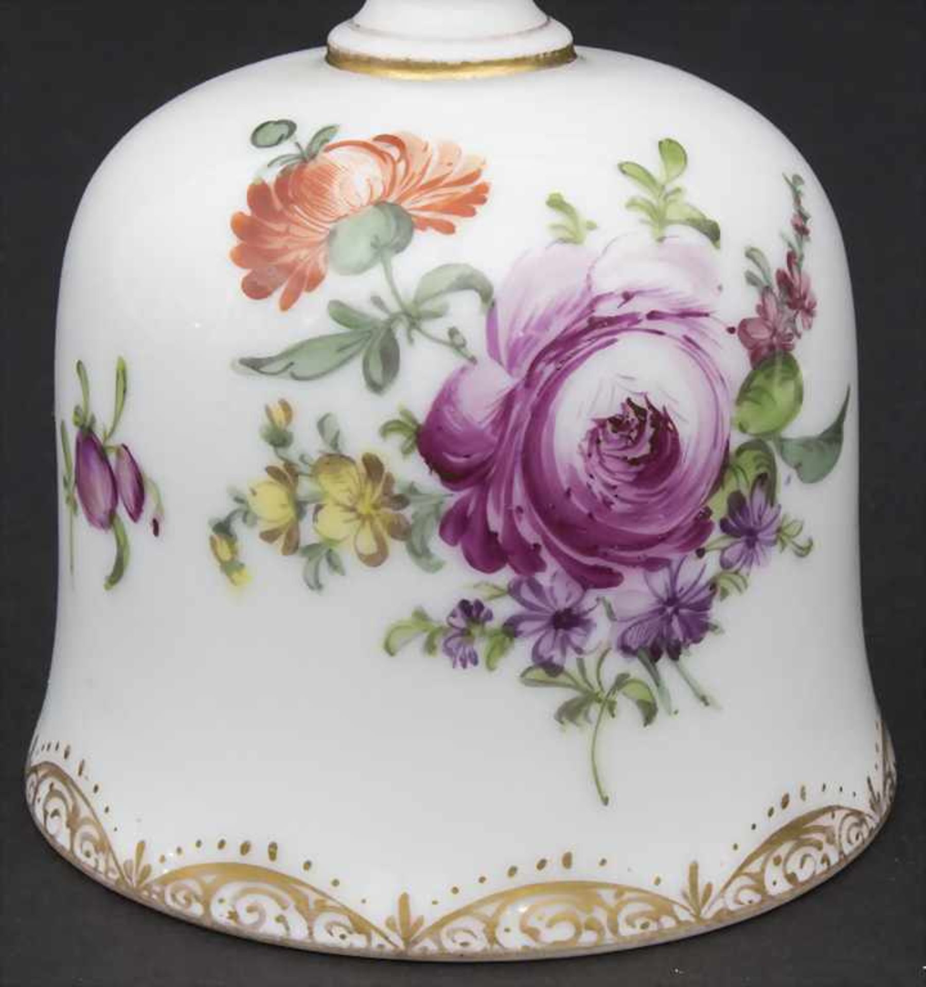 Tischglocke mit Blumenmalerei / A table bell with flowers, wohl Carl Thieme, Potschappel, Ende 19. - Bild 5 aus 6