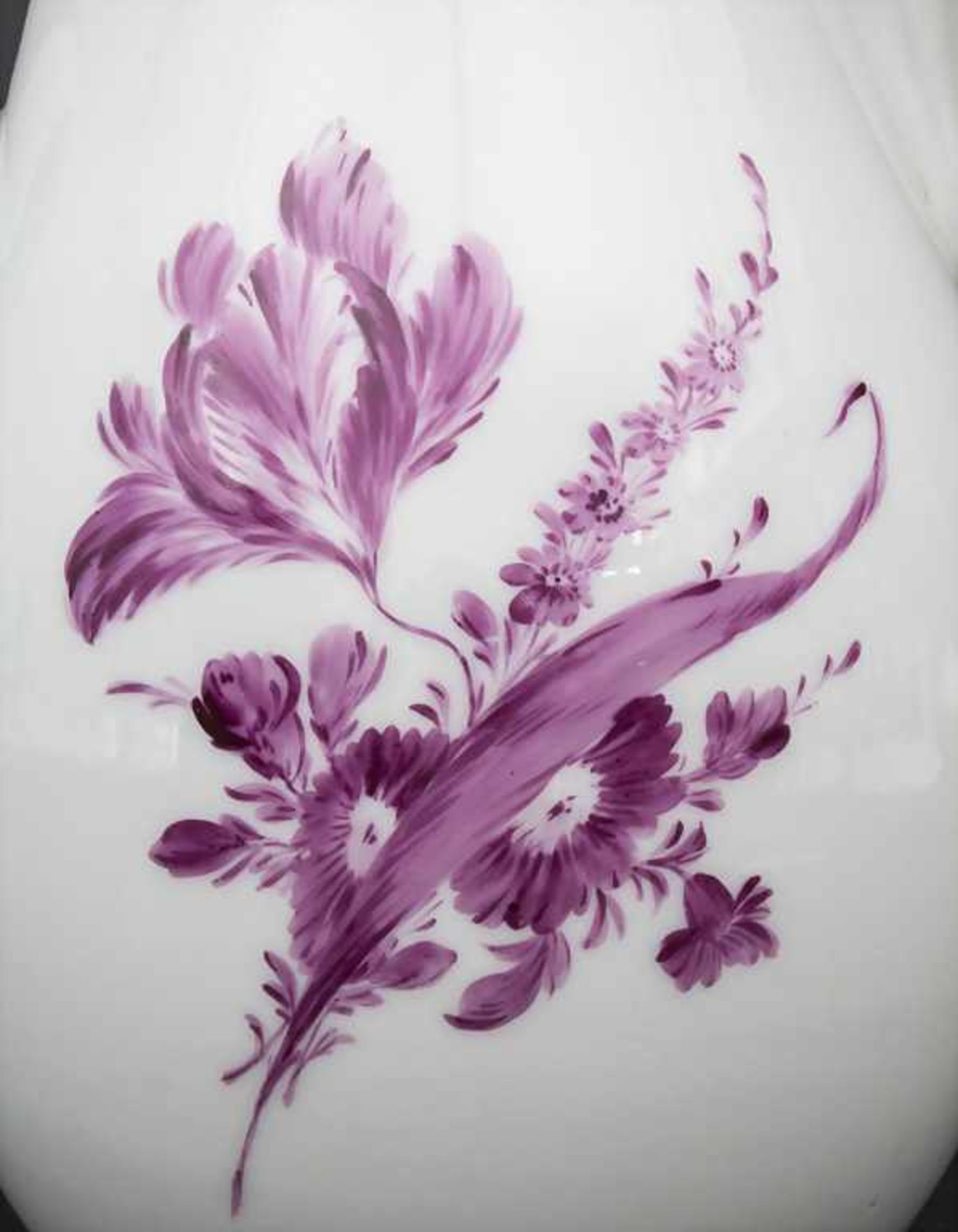 Kanne mit Blumen / A jug with Camaieu flowers, wohl Thüringen, um 1740 - Image 9 of 11