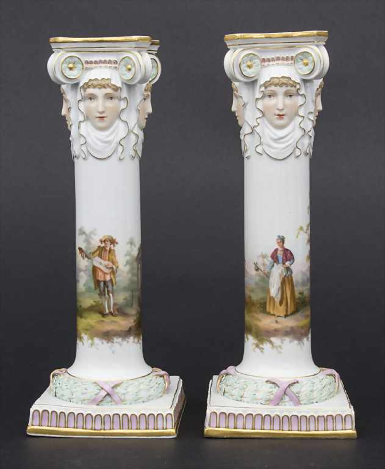 Paar Kerzenleuchter mit galanten Szenen / A pair of candlesticks with courting scenes, Meissen, - Image 10 of 17