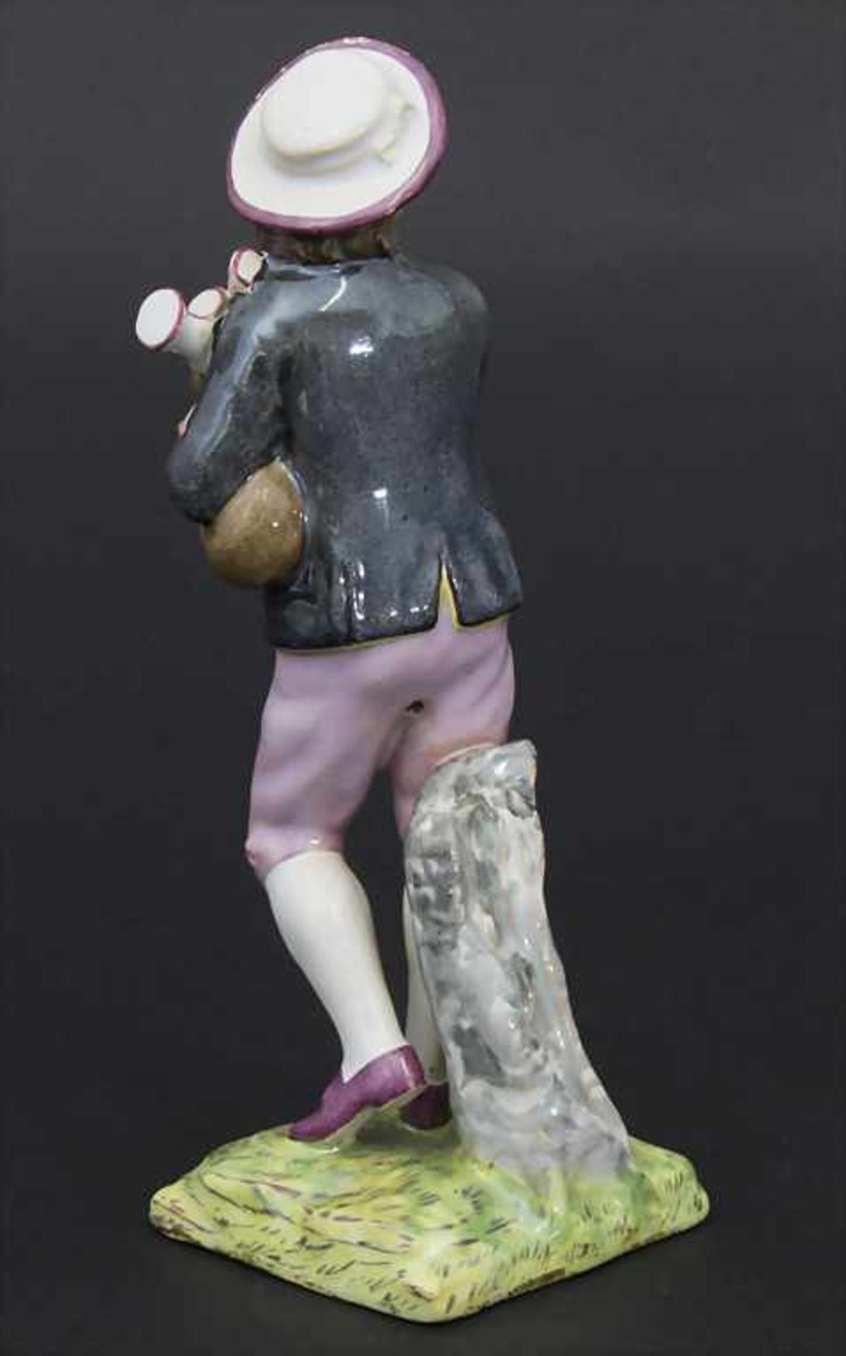 Fayence Figur eines Dudelsackspielers / A faience figure of a bagpiper, Paul Hannong, Straßburg / - Bild 2 aus 3