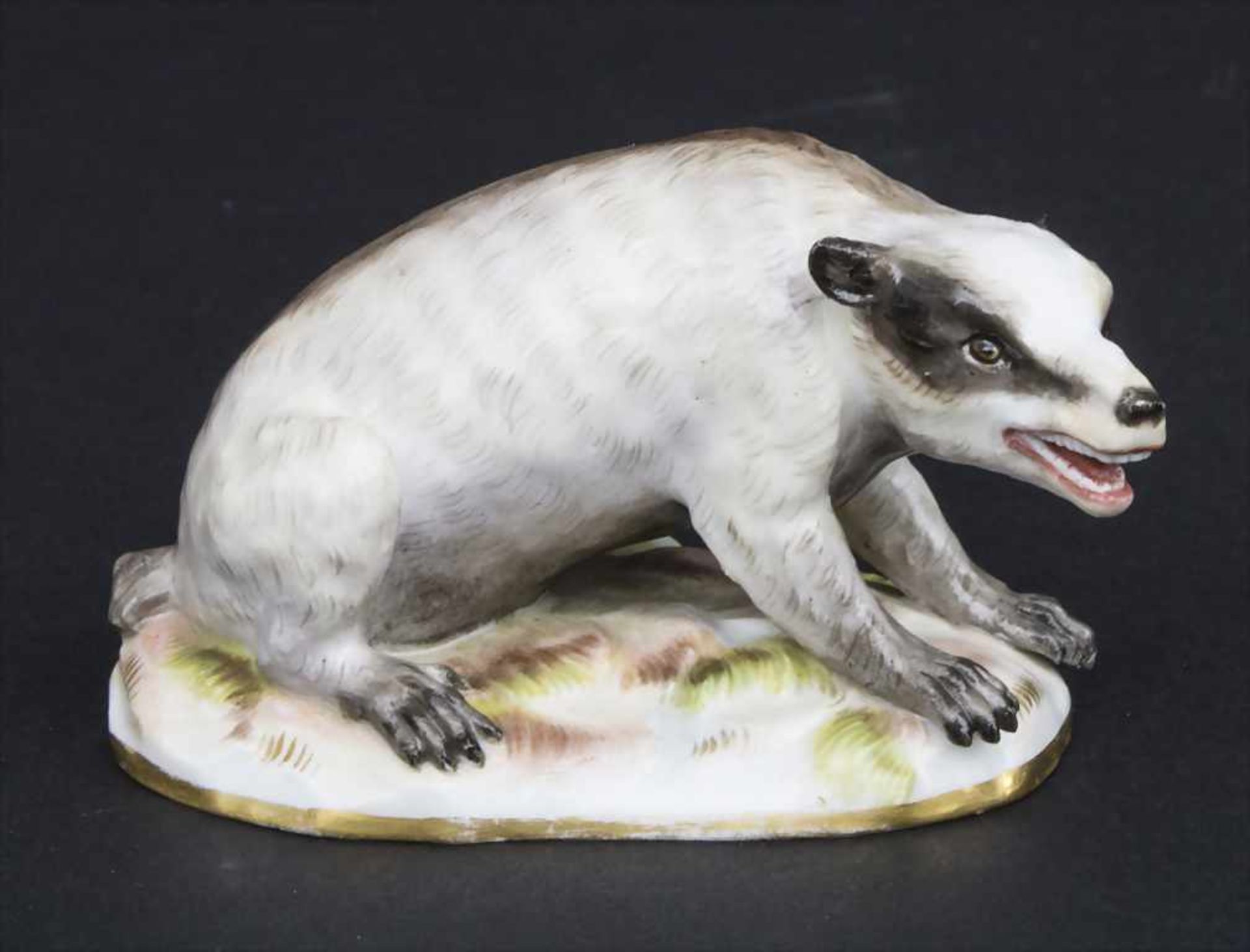 Seltene Tierfigur 'Dachs' / A rare animal figure of a badger, Meissen, Mitte 19. Jh.