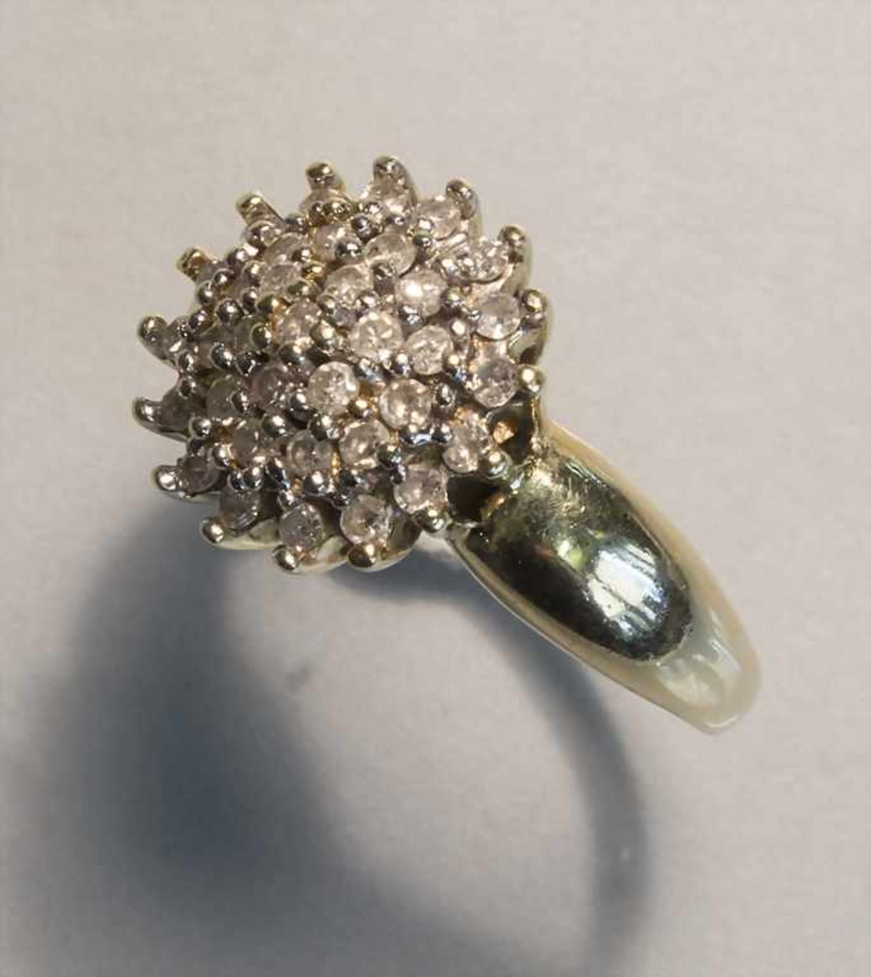 Damenring mit Diamant-Blüte / A ladies ring with a diamond blossom - Image 3 of 4