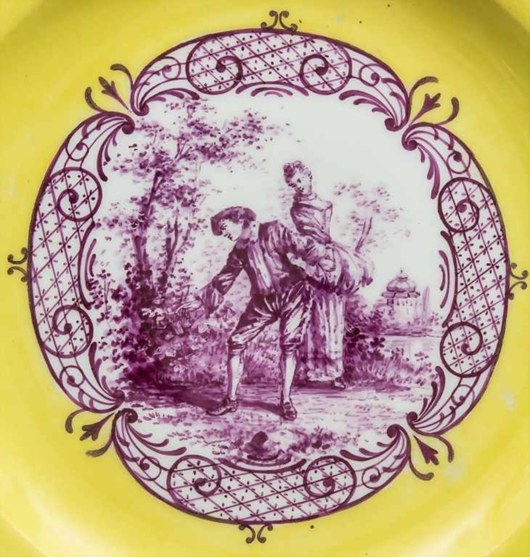 Teller mit Purpurmalerei / A plate with a Watteau scene in purple, Meissen, um 1815 - Bild 2 aus 5