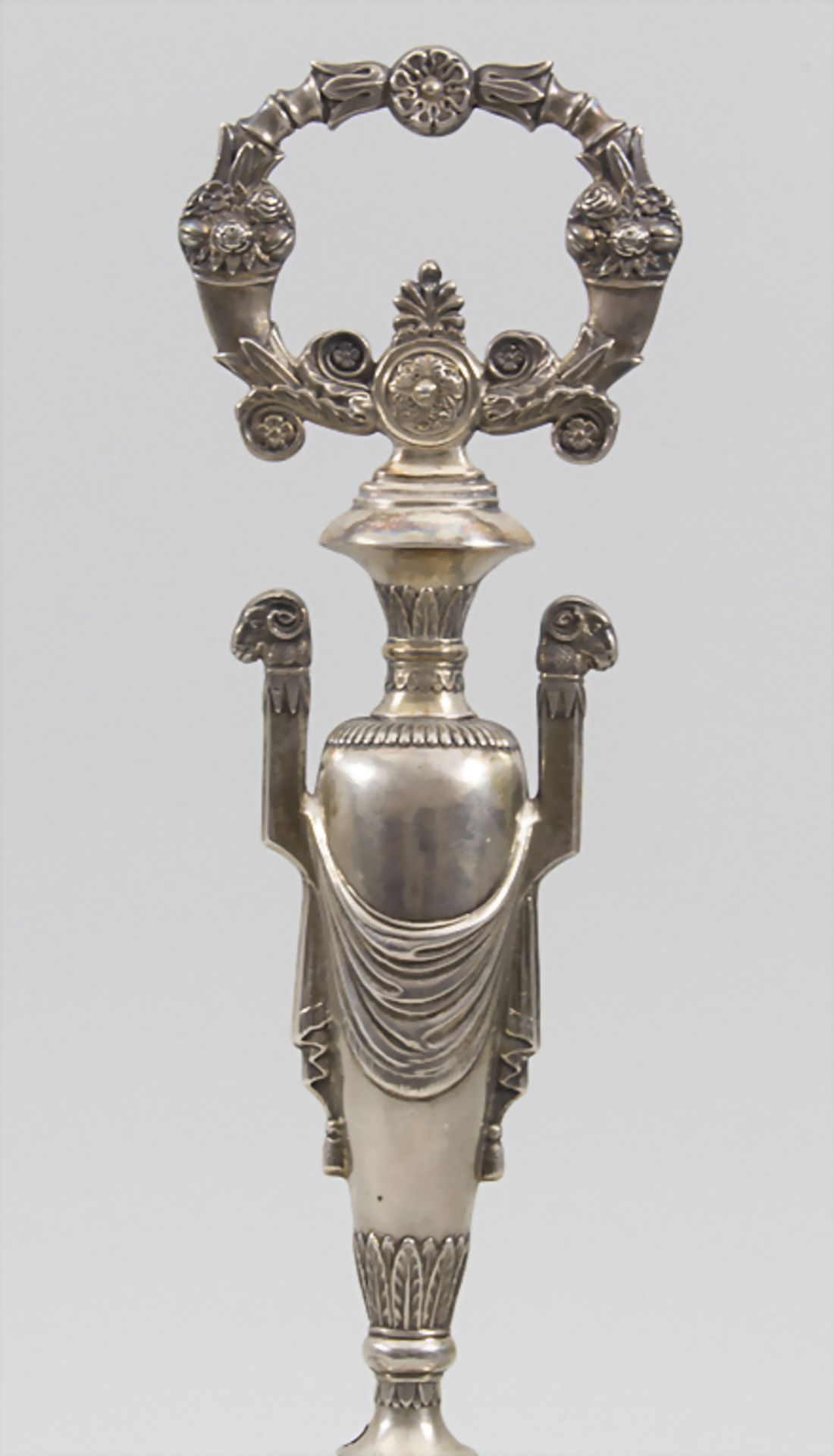 Empire Menage / An Empire silver cruet stand, Frankreich, 1819-1938 - Bild 8 aus 11