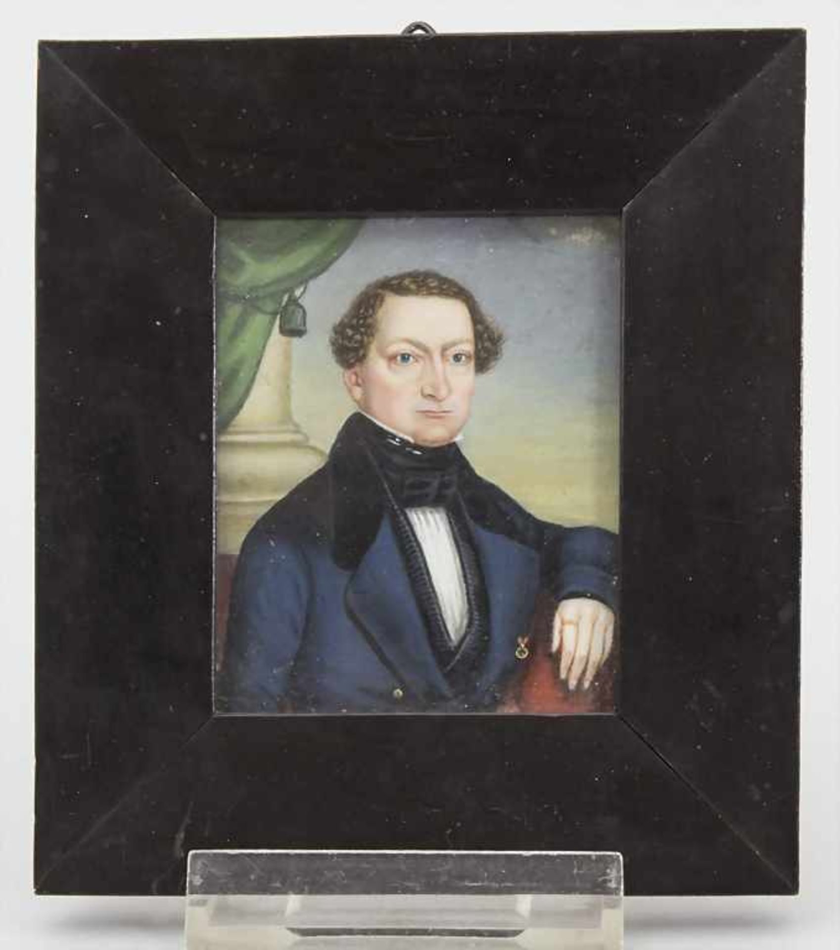 Rechteckiges Biedermeier Miniatur-Porträt eines Herrn / A miniature portrait of a gentleman,