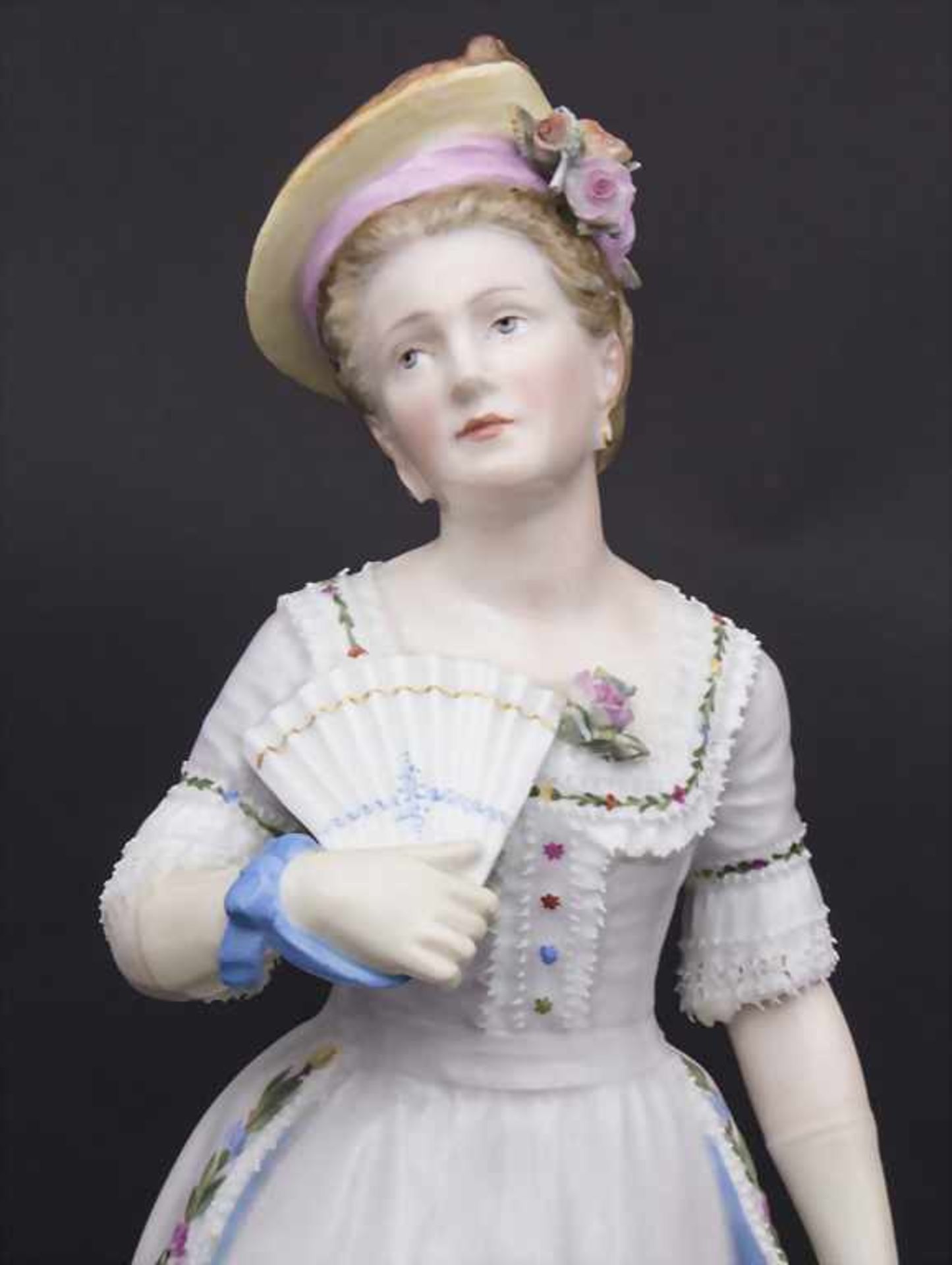 Seltene Figur einer Schauspielerin / A rare figure of an actress, Meissen, um 1890 - Bild 2 aus 8