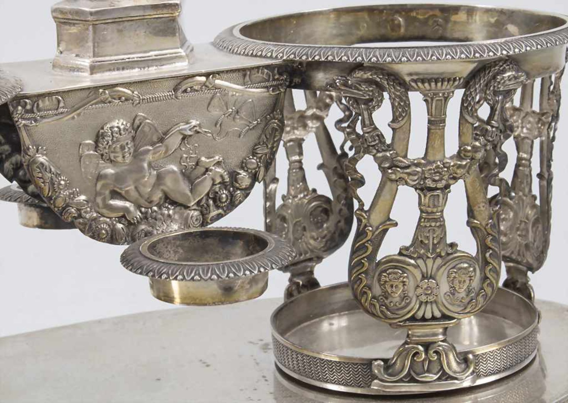 Empire Menage / An Empire silver cruet stand, Frankreich, 1819-1938 - Bild 9 aus 11