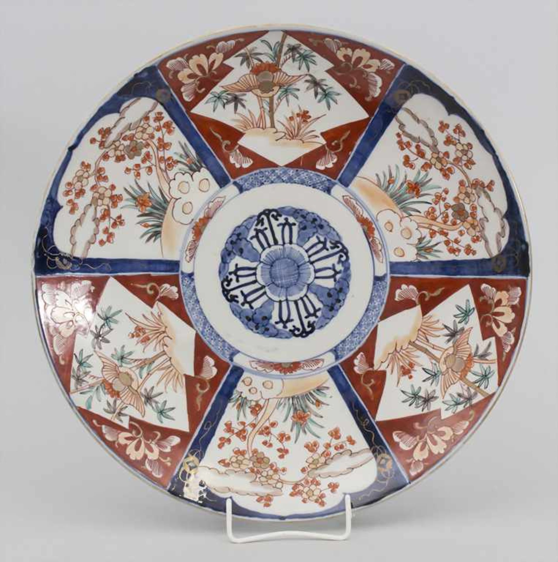 Wandteller mit Imaridekor / A wall plate with Imari patterns, China, um 1900