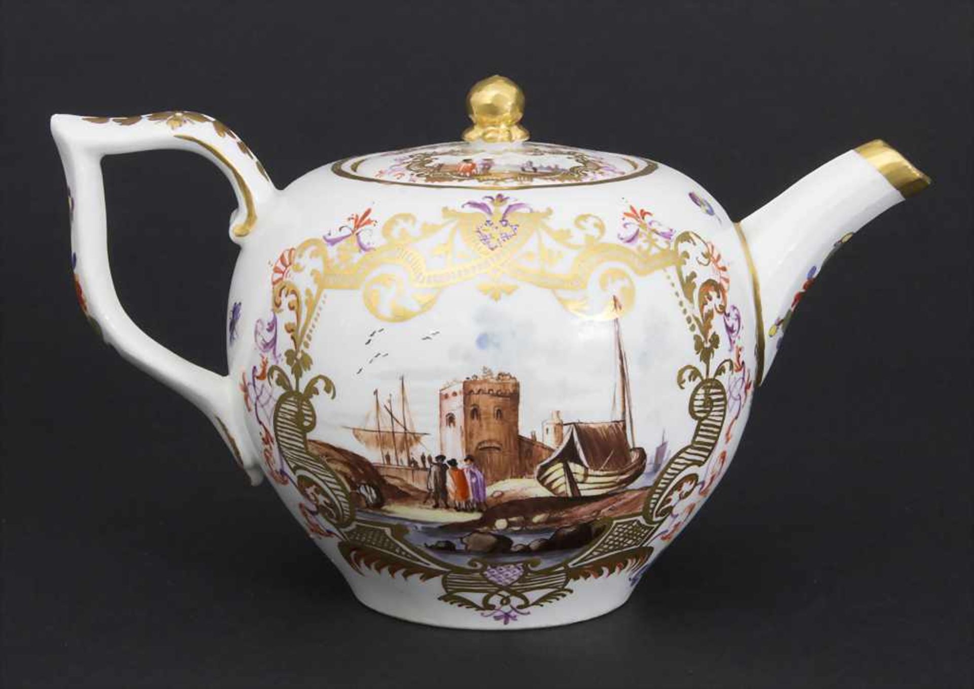 Teekanne mit Kauffahrtei-Szenen / An early tea pot with harbor scenes, Meissen, um 1740-1750 - Image 4 of 10