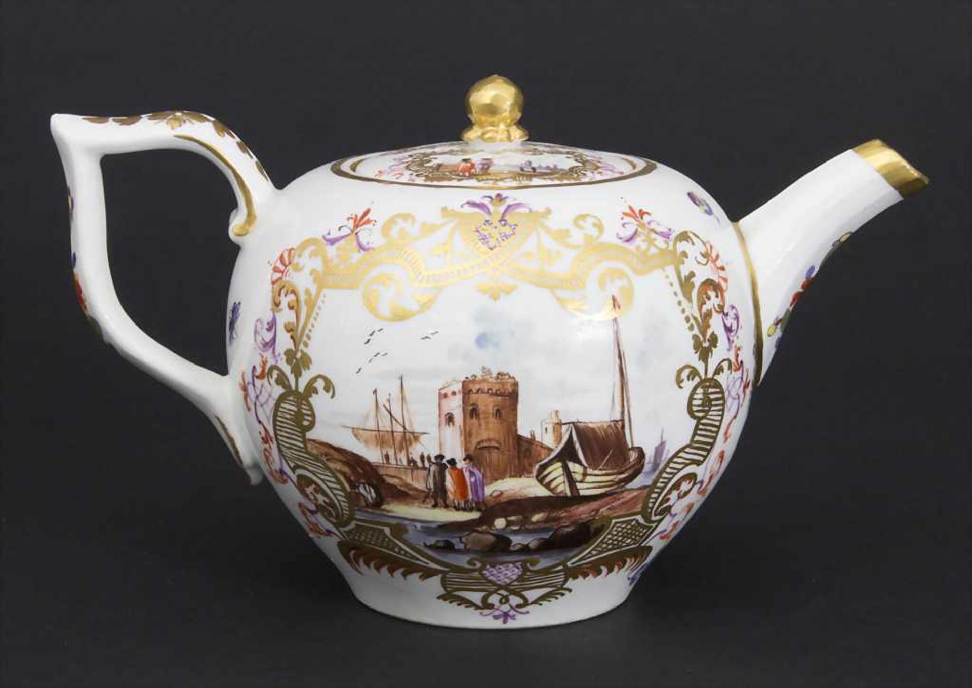 Teekanne mit Kauffahrtei-Szenen / An early tea pot with harbor scenes, Meissen, um 1740-1750 - Bild 4 aus 10