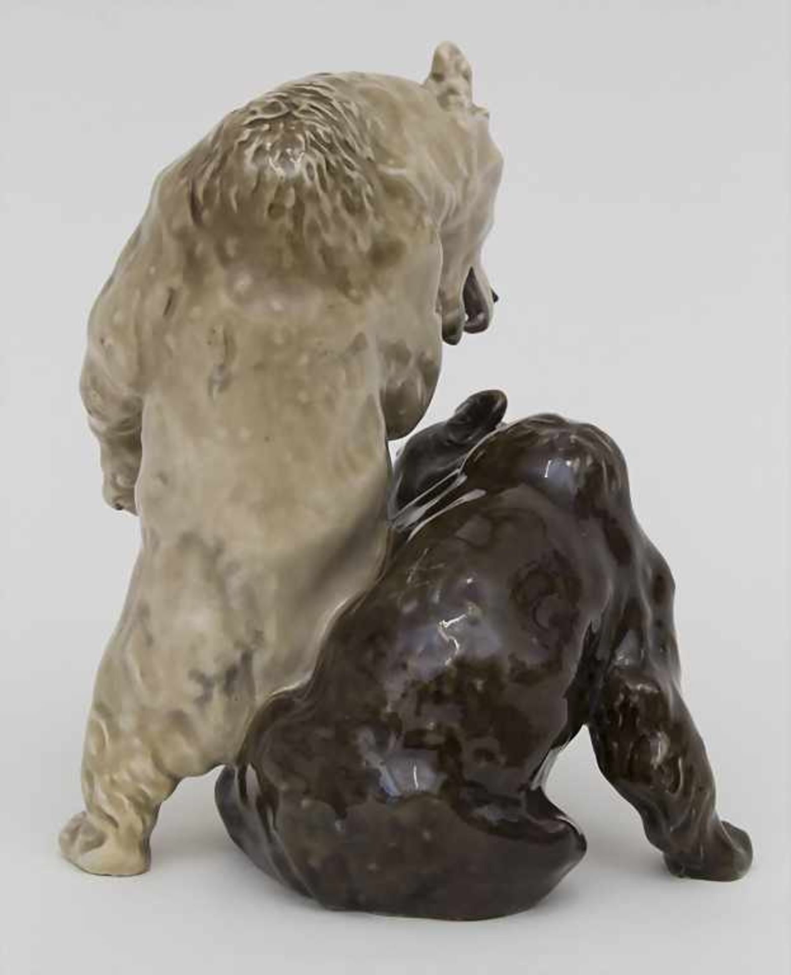 Tierfigurengruppe 'Bären' / An animal figure group 'bears', Erich Hösel, Meissen, 20. Jh. - Bild 2 aus 4