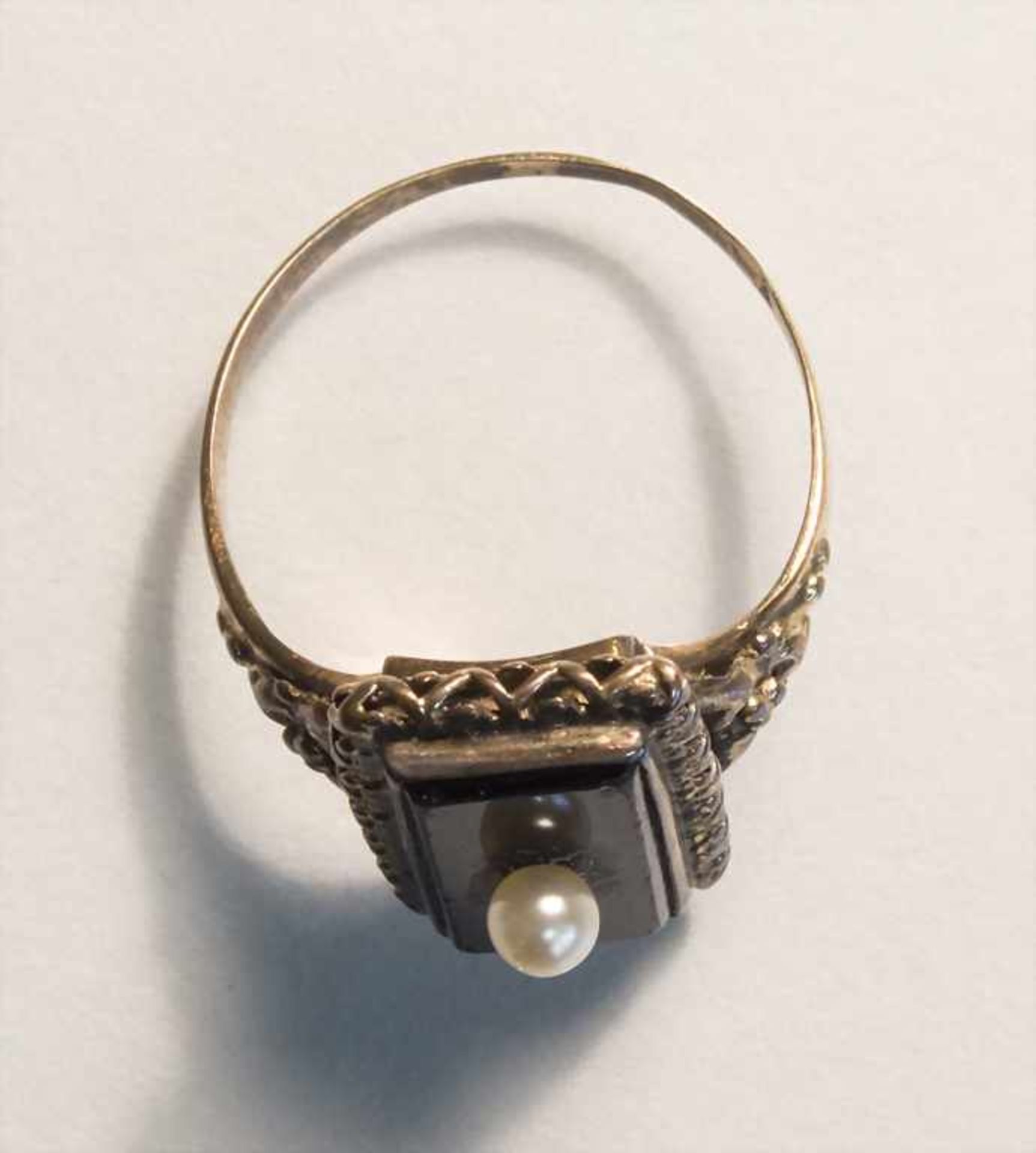 Damenring mit Onyx und Perle / A ladies ring with onyx and pearl - Image 3 of 3