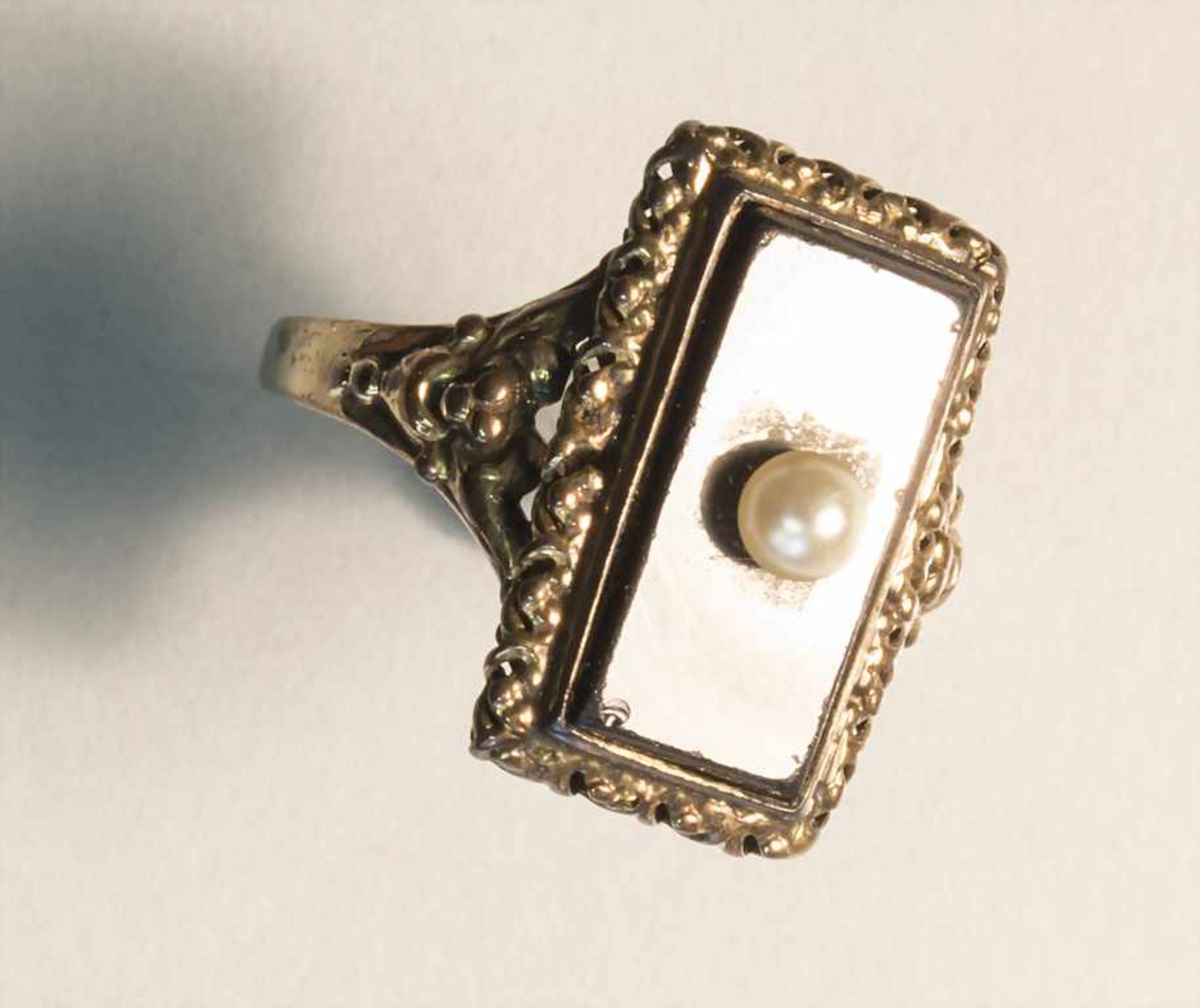 Damenring mit Onyx und Perle / A ladies ring with onyx and pearl - Bild 2 aus 3