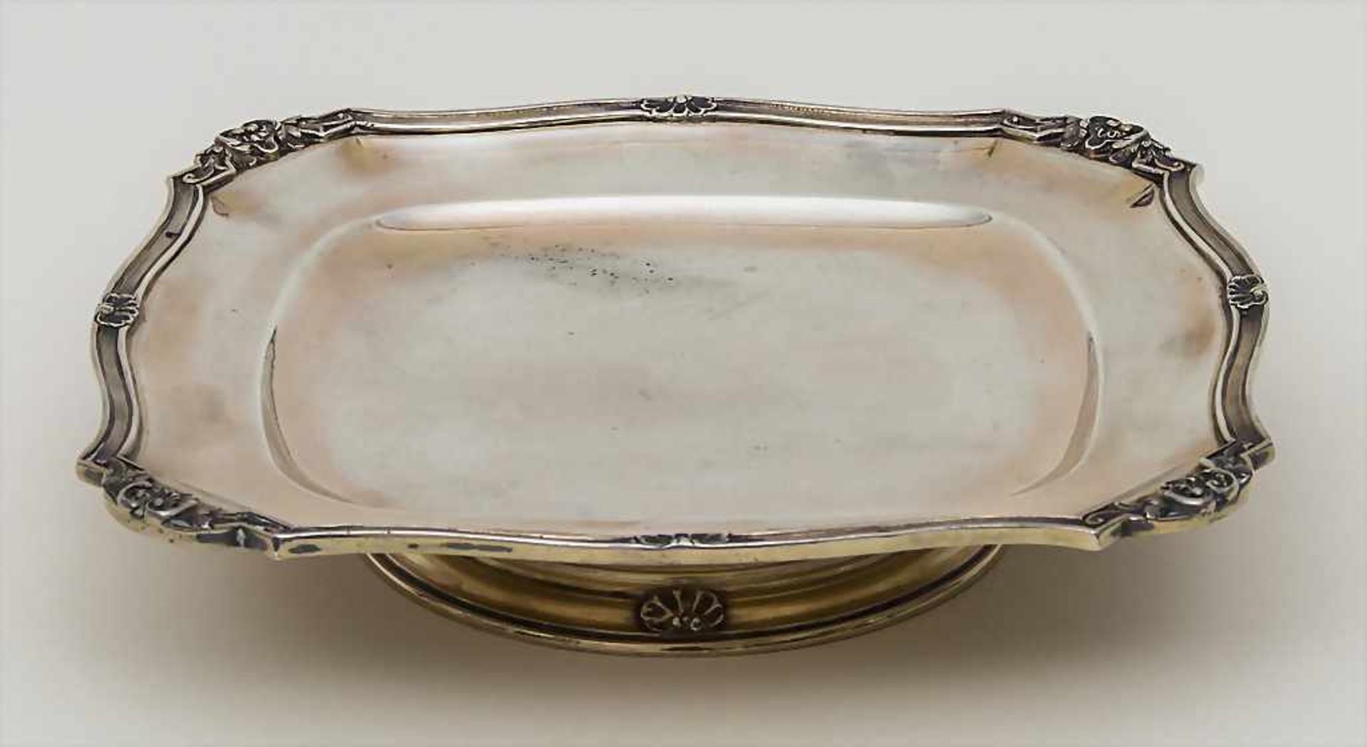 Pralinenschale / A silver chocolate dish, Paris, um 1900