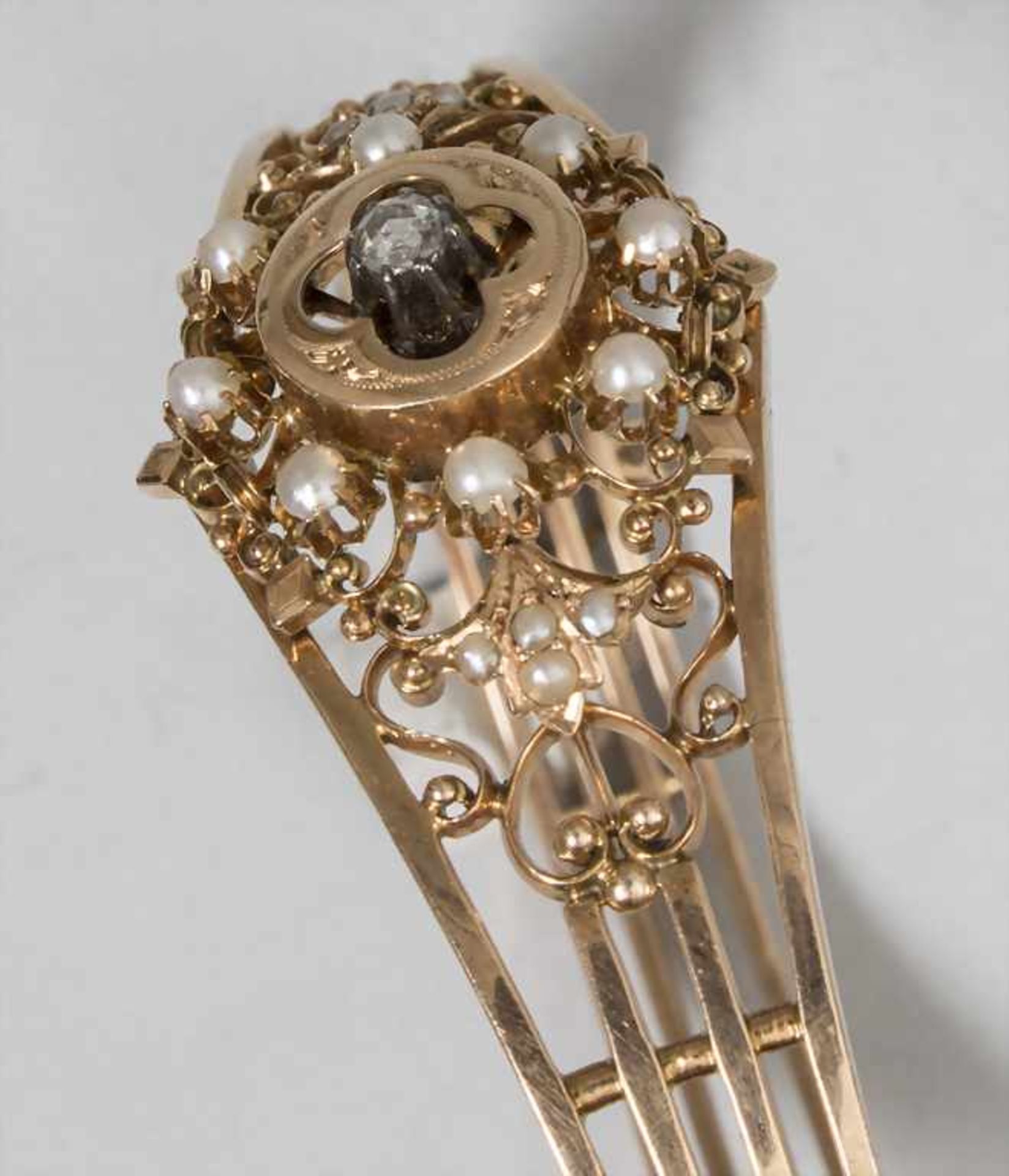 Armreif mit Altschliffdiamant und Süßwasserperlen / A bracelet with a diamond and pearls, deutsch, - Image 2 of 4