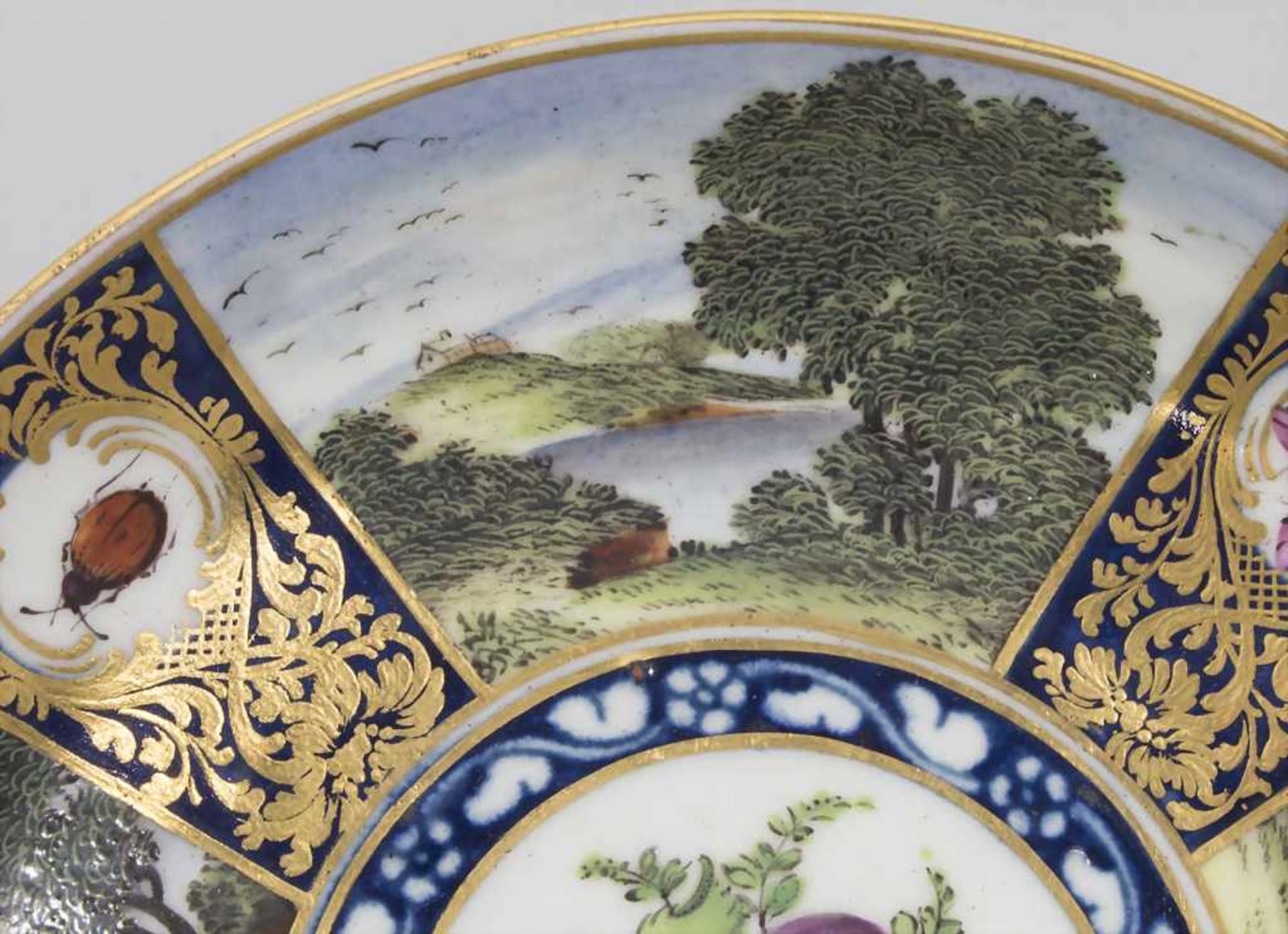 Frühe Unterschale / An early first period dish with landscapes and fruits, Worcester, um 1755- - Bild 6 aus 7