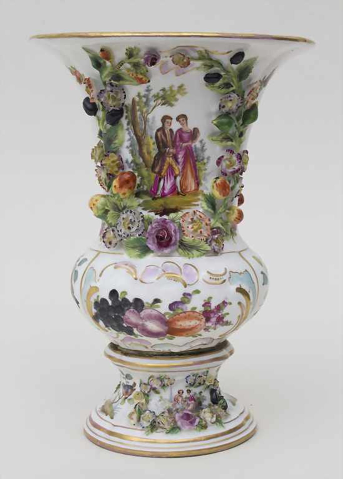 Paar Kratervasen mit galanten Szenen / A pair of urn vases with courting scenes, Carl Thieme, - Bild 2 aus 25