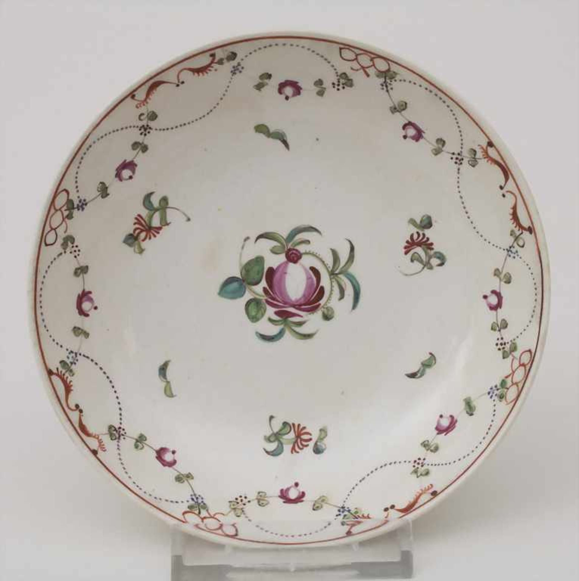 Creamware Unterschale / A creamware / pearlware dish / faience fine, wohl England, um 1800